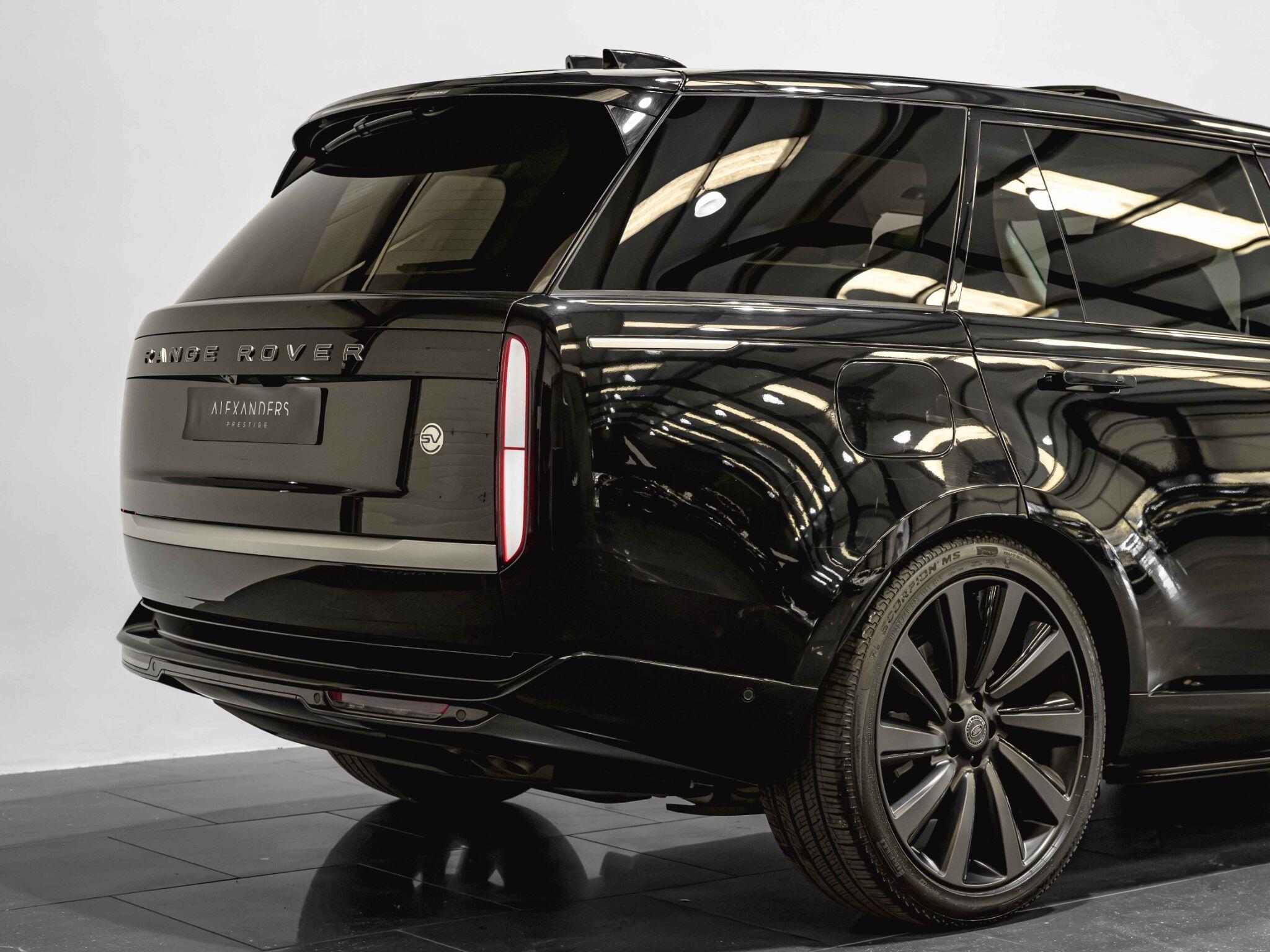 Land Rover Range Rover view 13