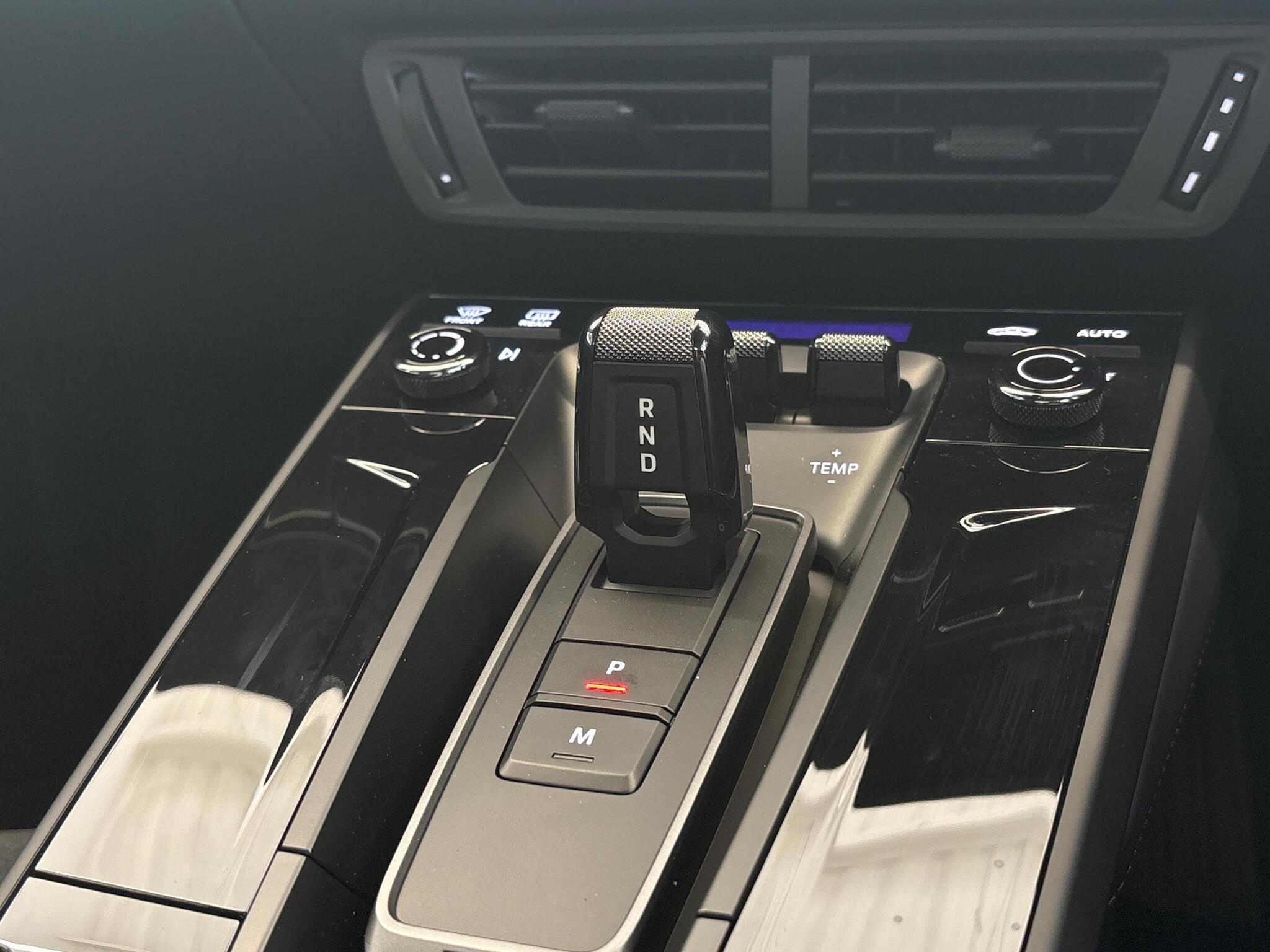 Porsche 911 view 20