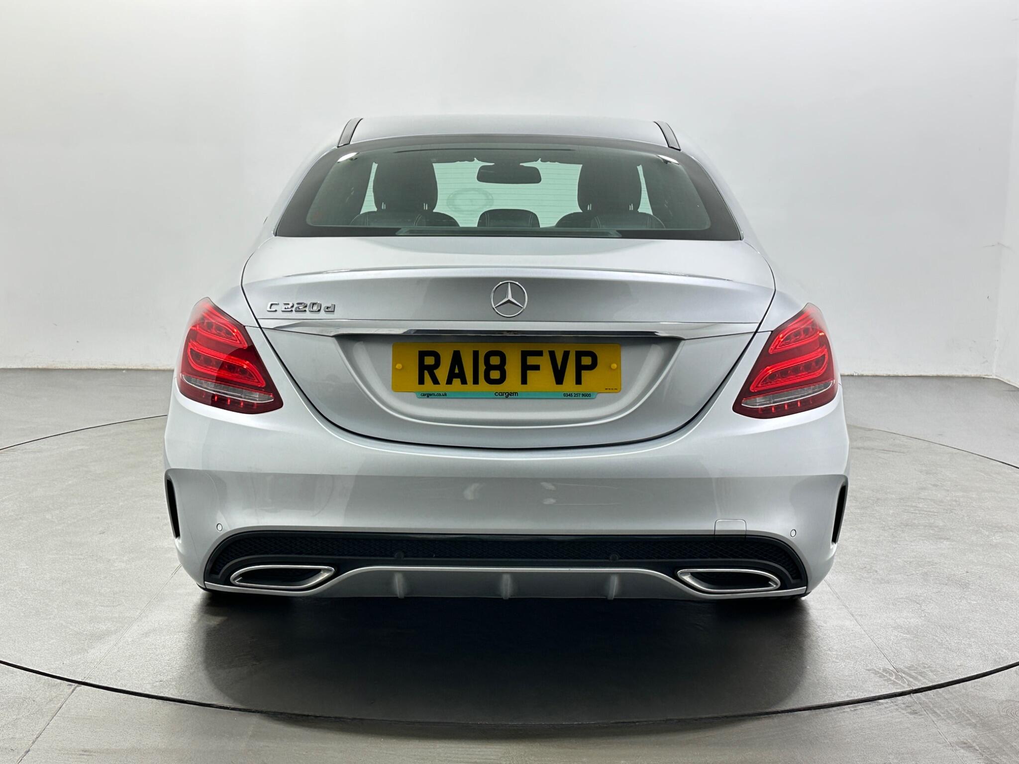 Mercedes-Benz C-Class view 7