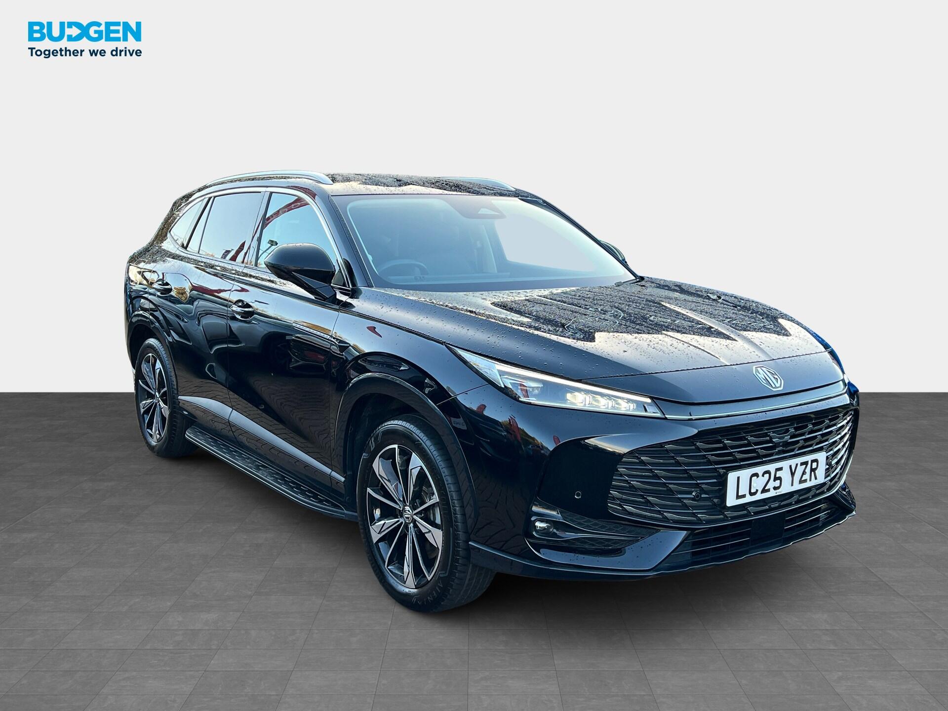 MG HS 2025