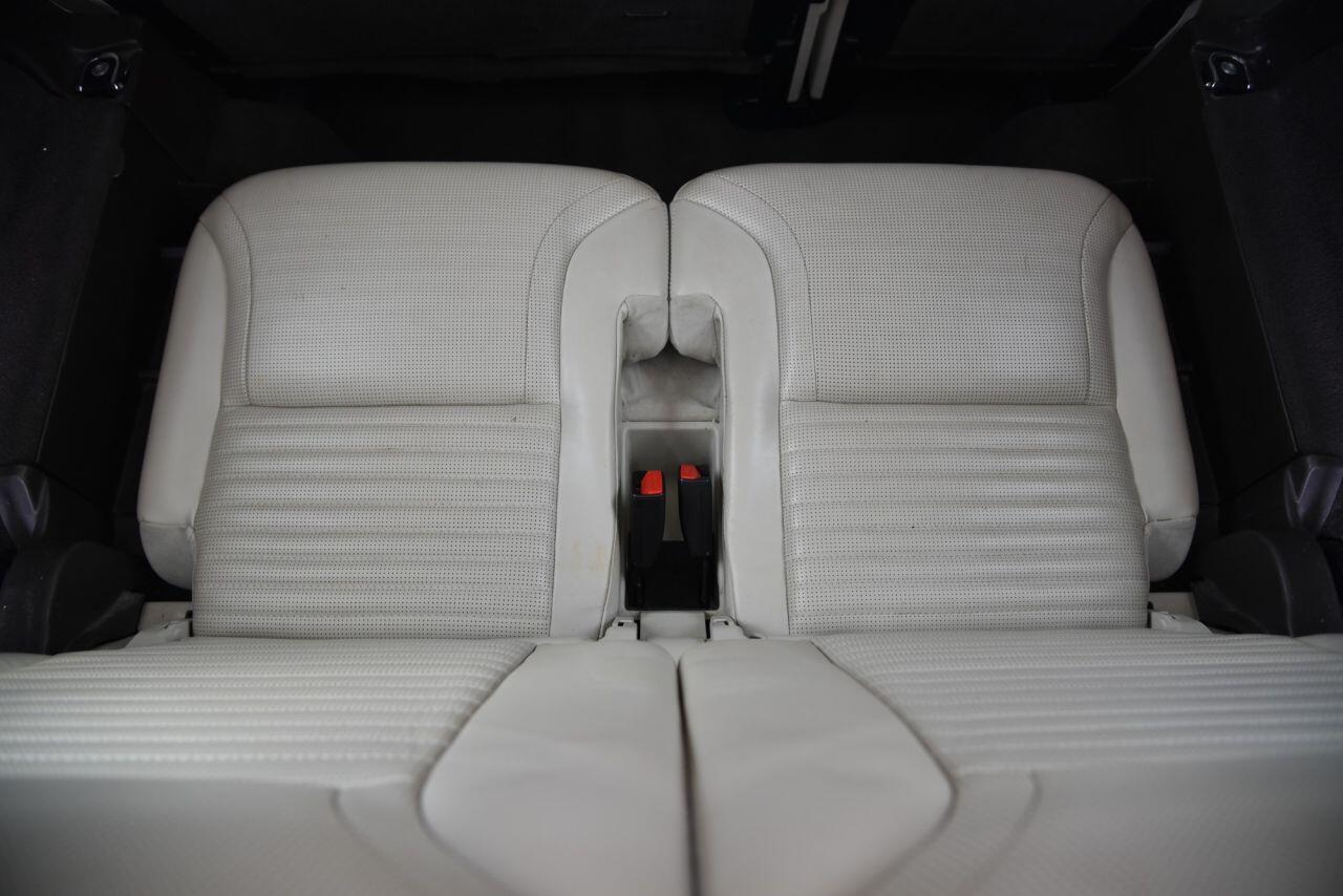 Land Rover Discovery view 28