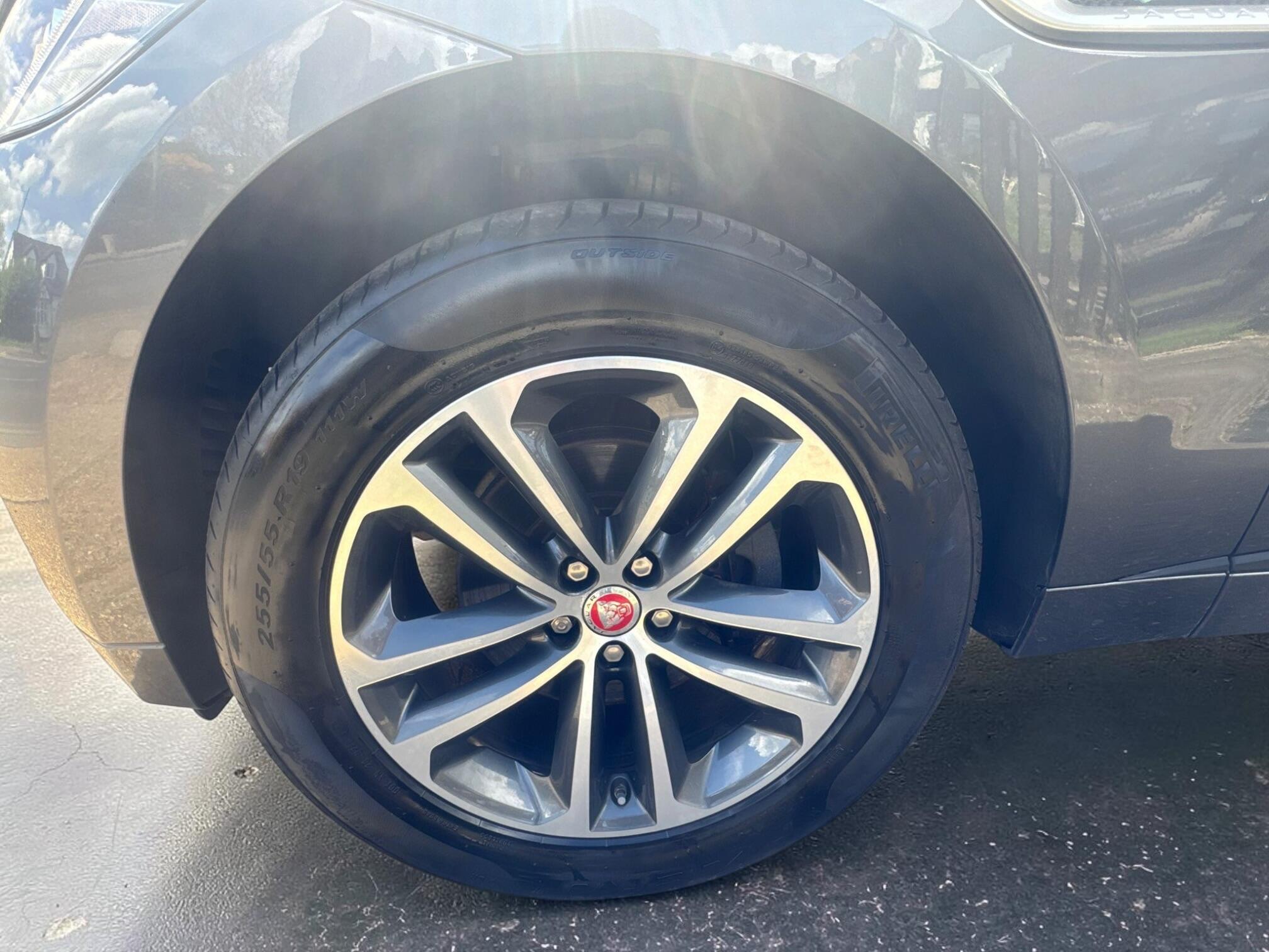 Jaguar F-Pace view 28