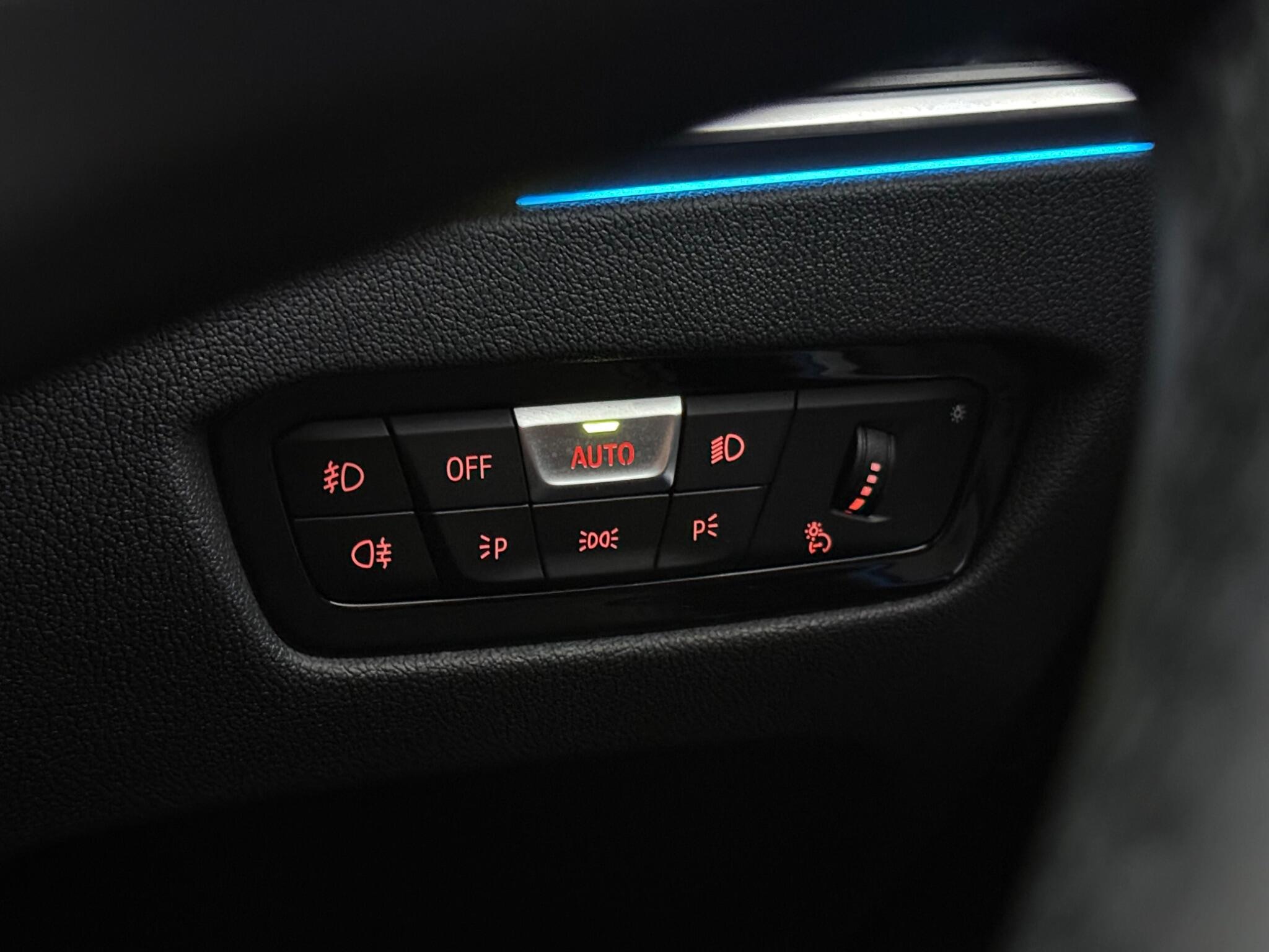 BMW 3 Series view 20