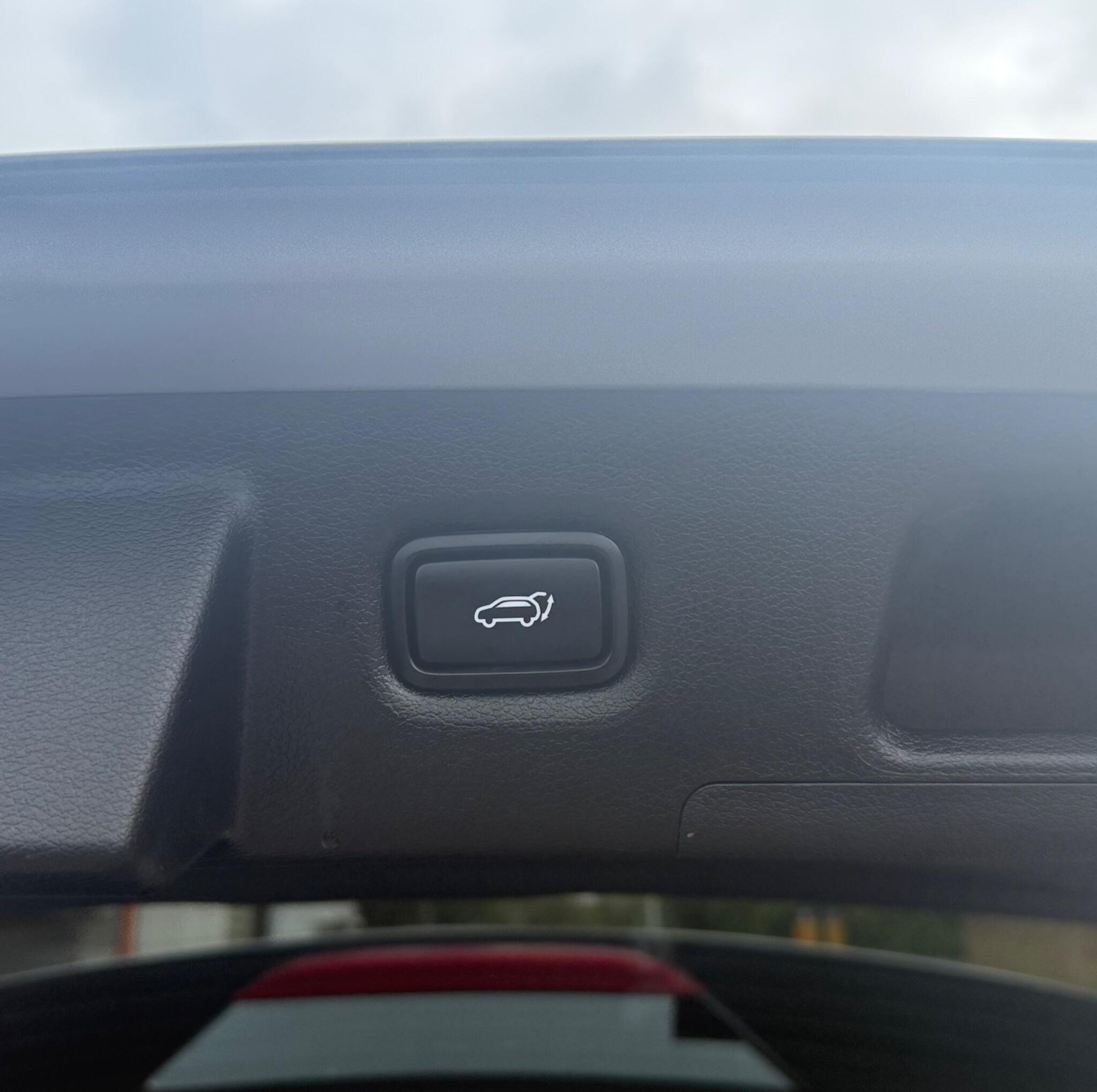 Hyundai Santa FE view 15