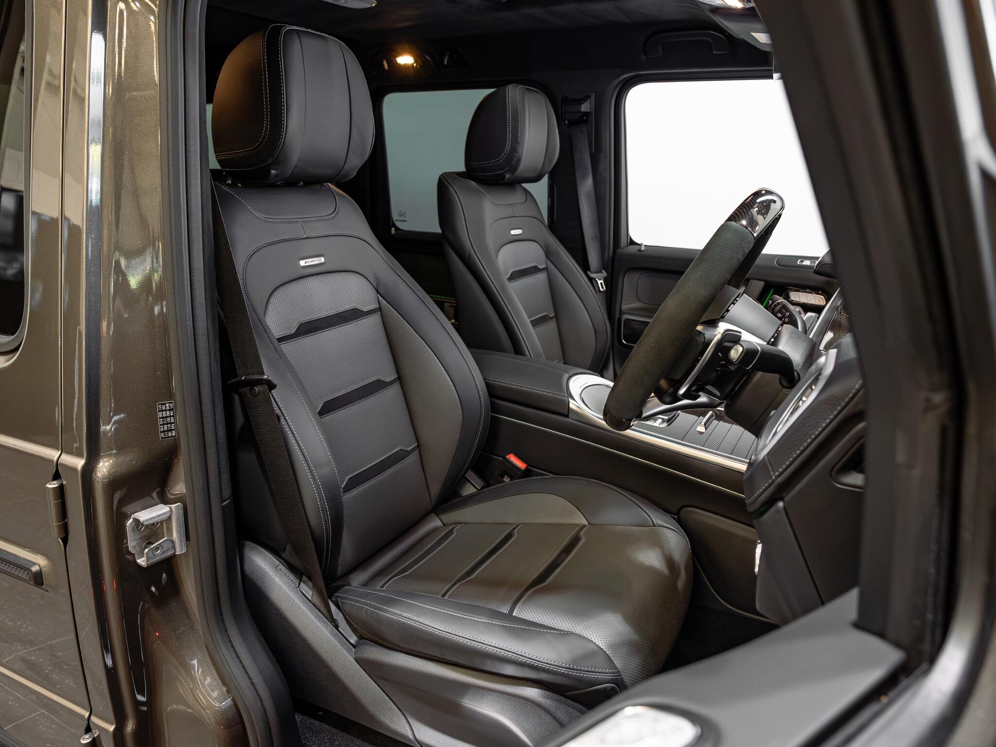 Mercedes-Benz G-Class view 2