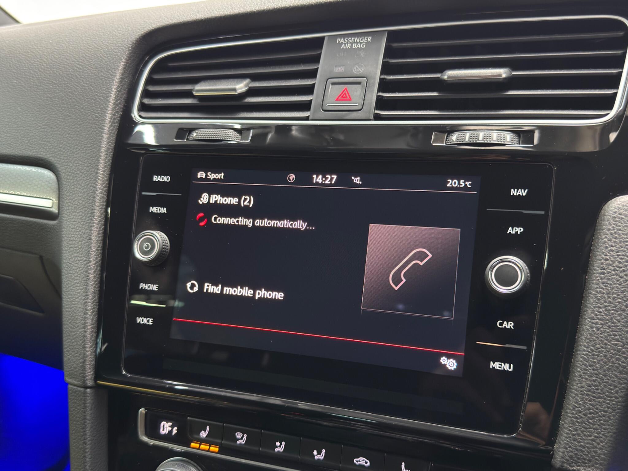 Volkswagen Golf view 28