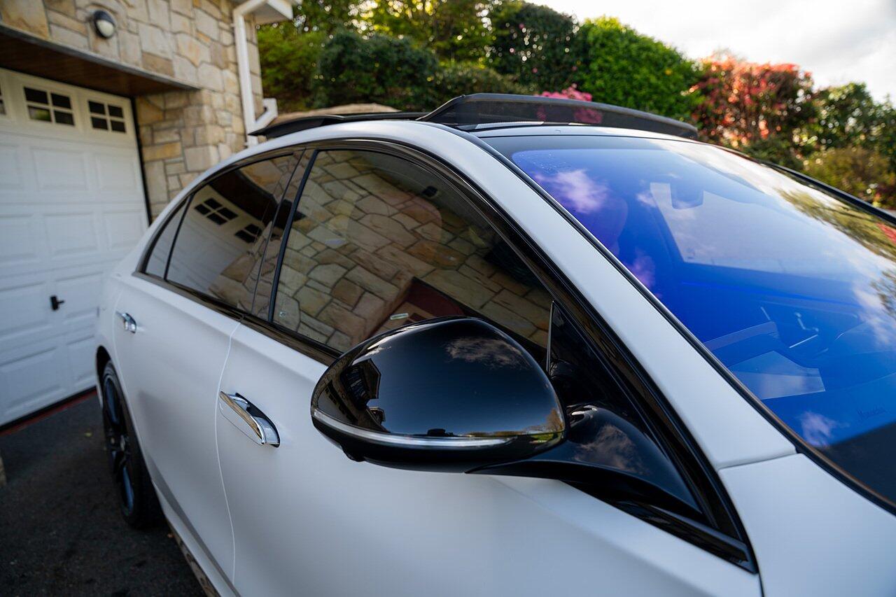 Mercedes-Benz S-Class view 28