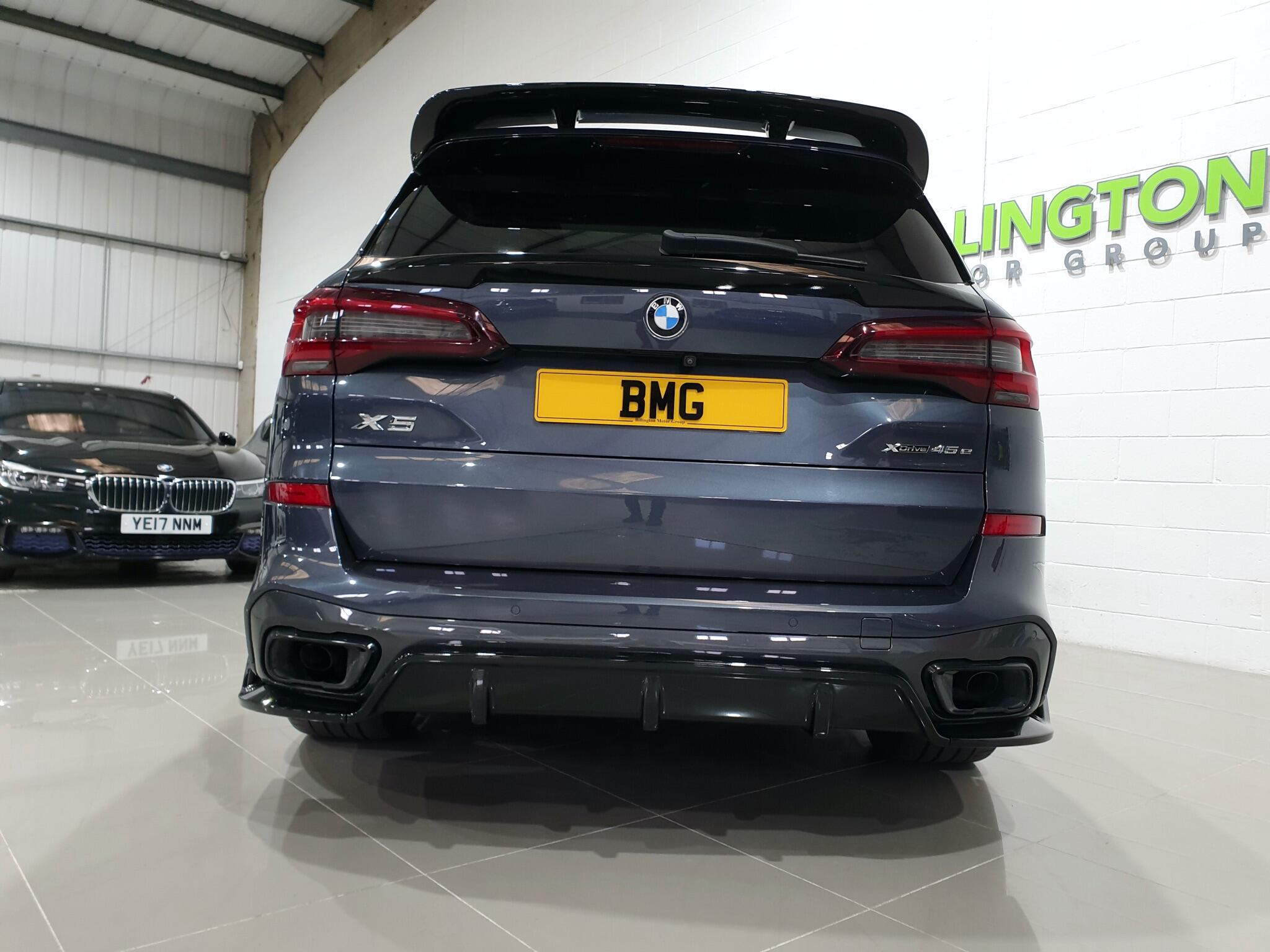 BMW X5 view 28