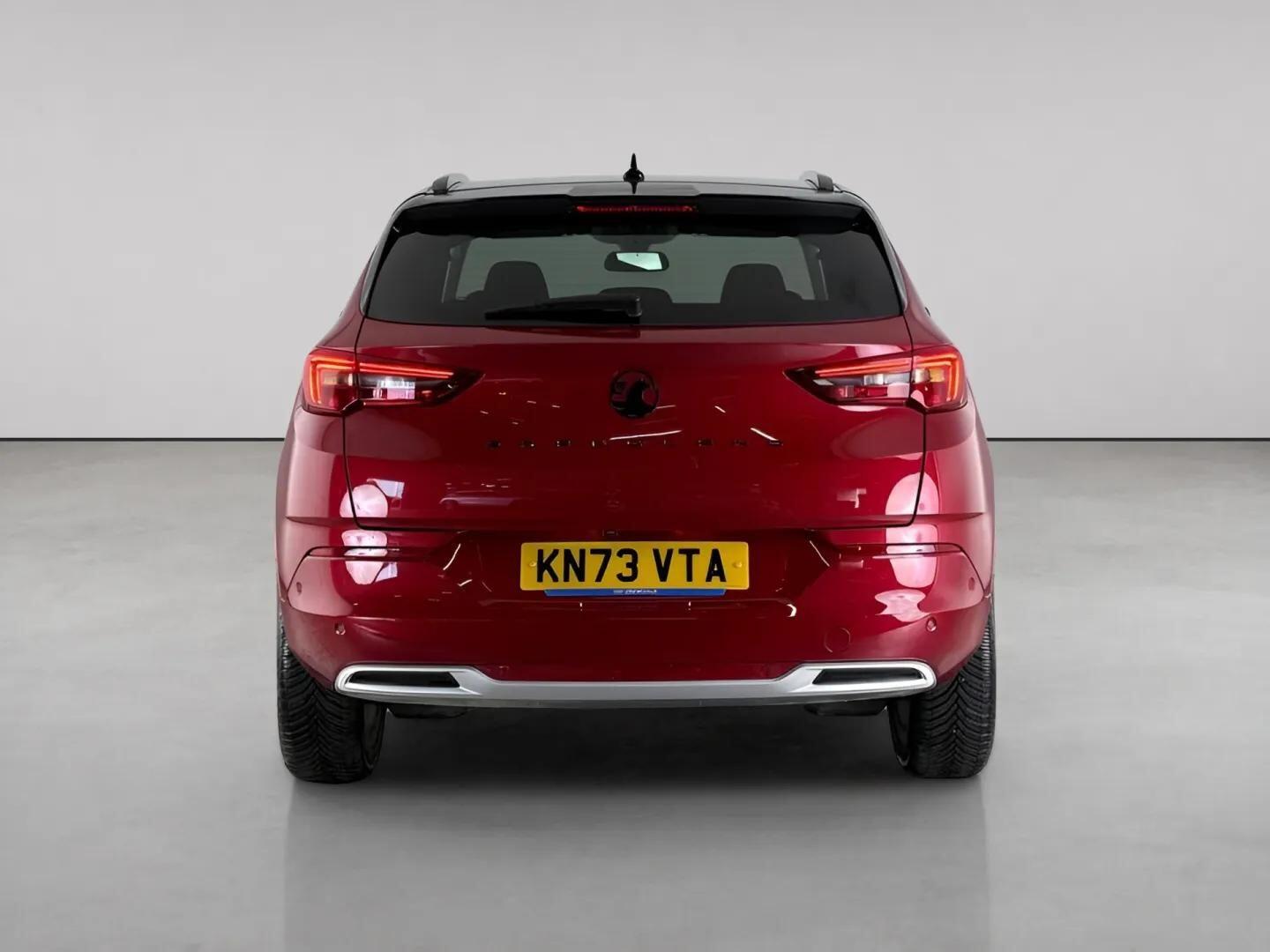 Vauxhall Grandland view 5