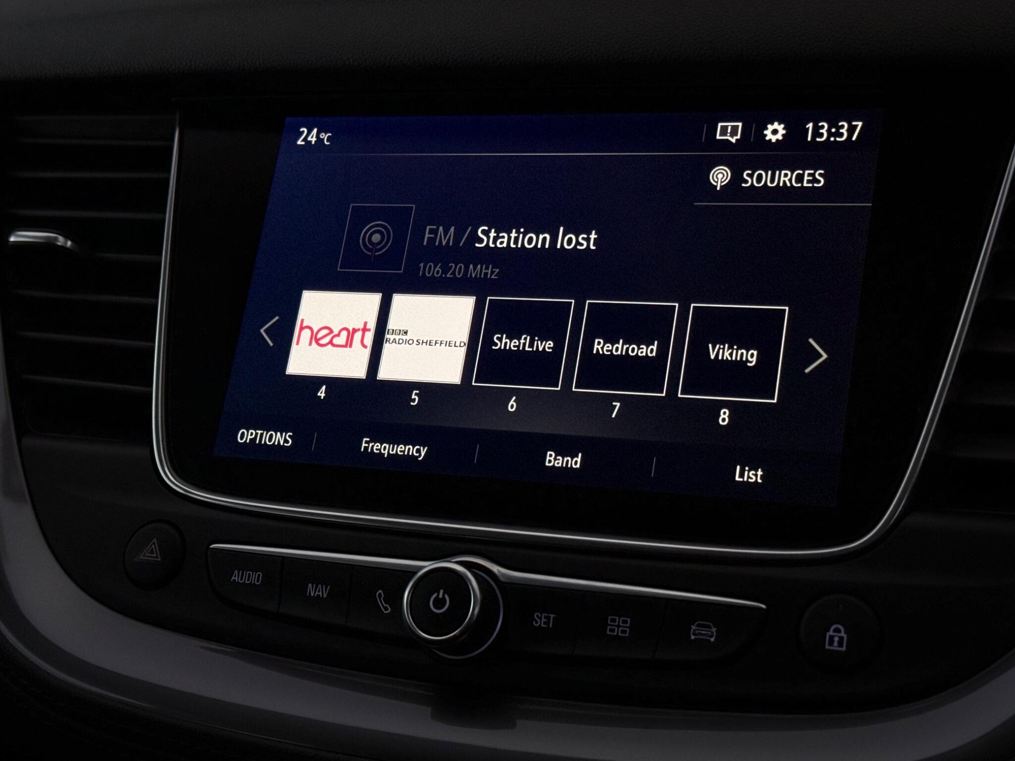 Vauxhall Grandland X view 24
