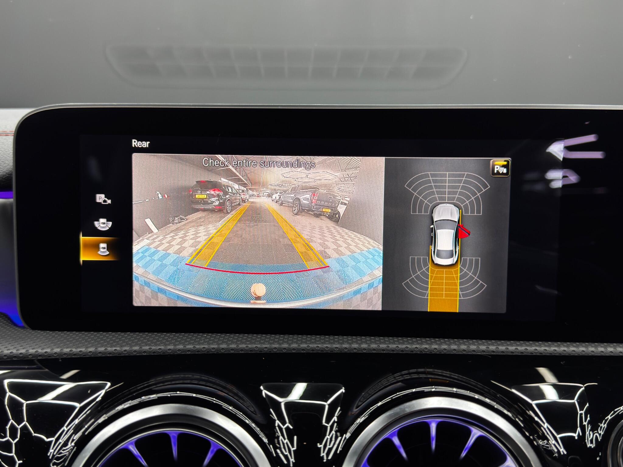 Mercedes-Benz CLA view 38