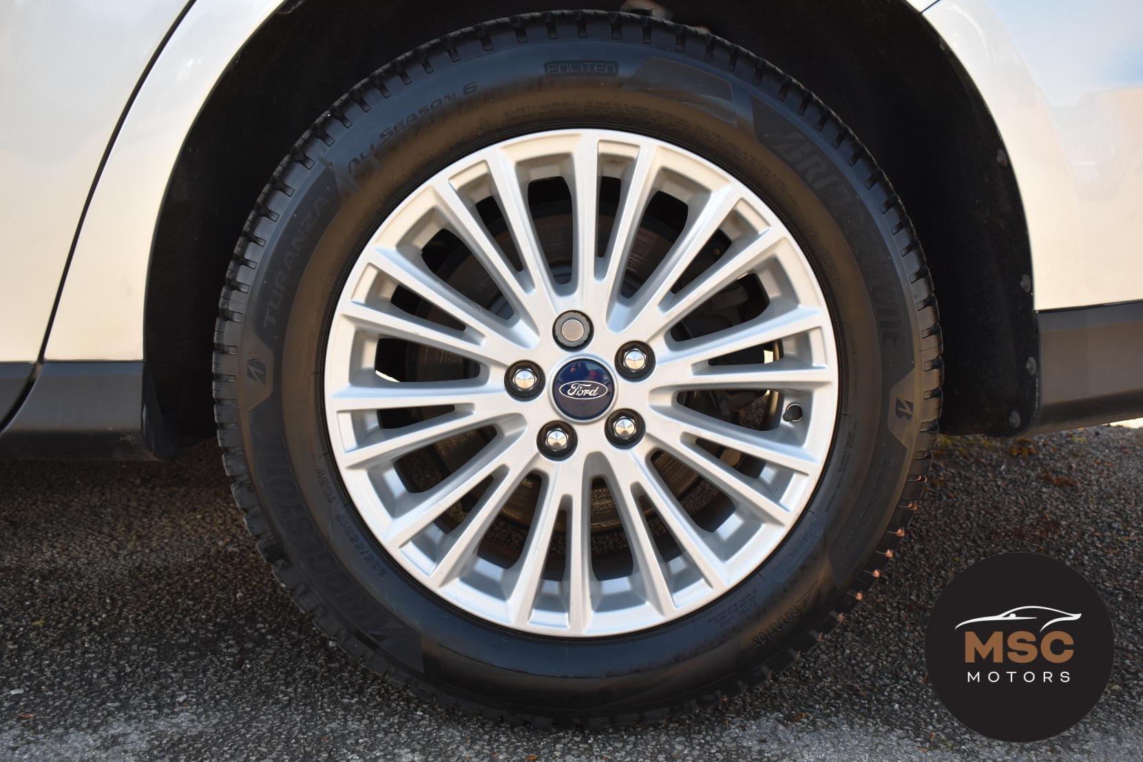 Ford Galaxy view 27