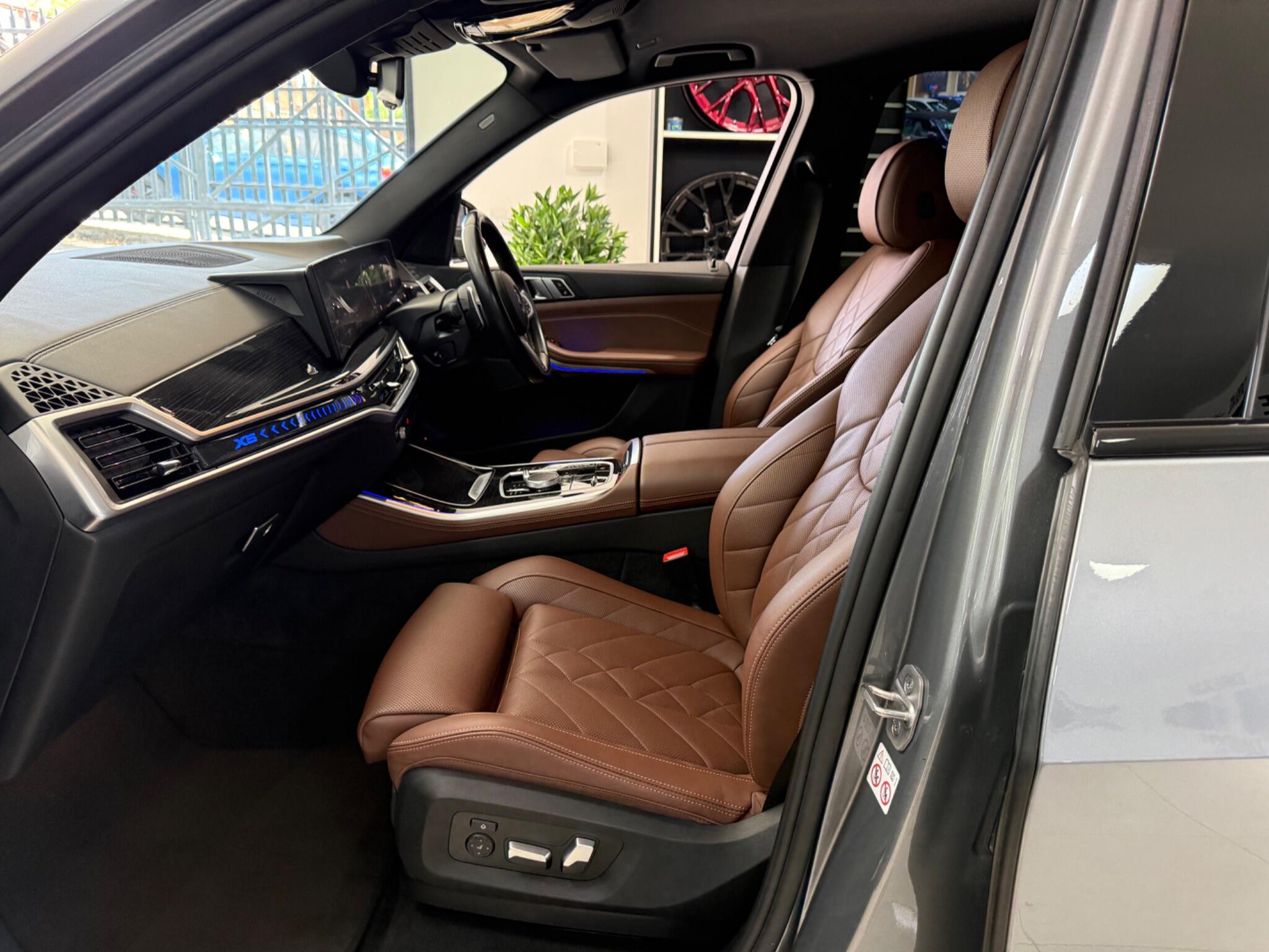 BMW X5 view 42