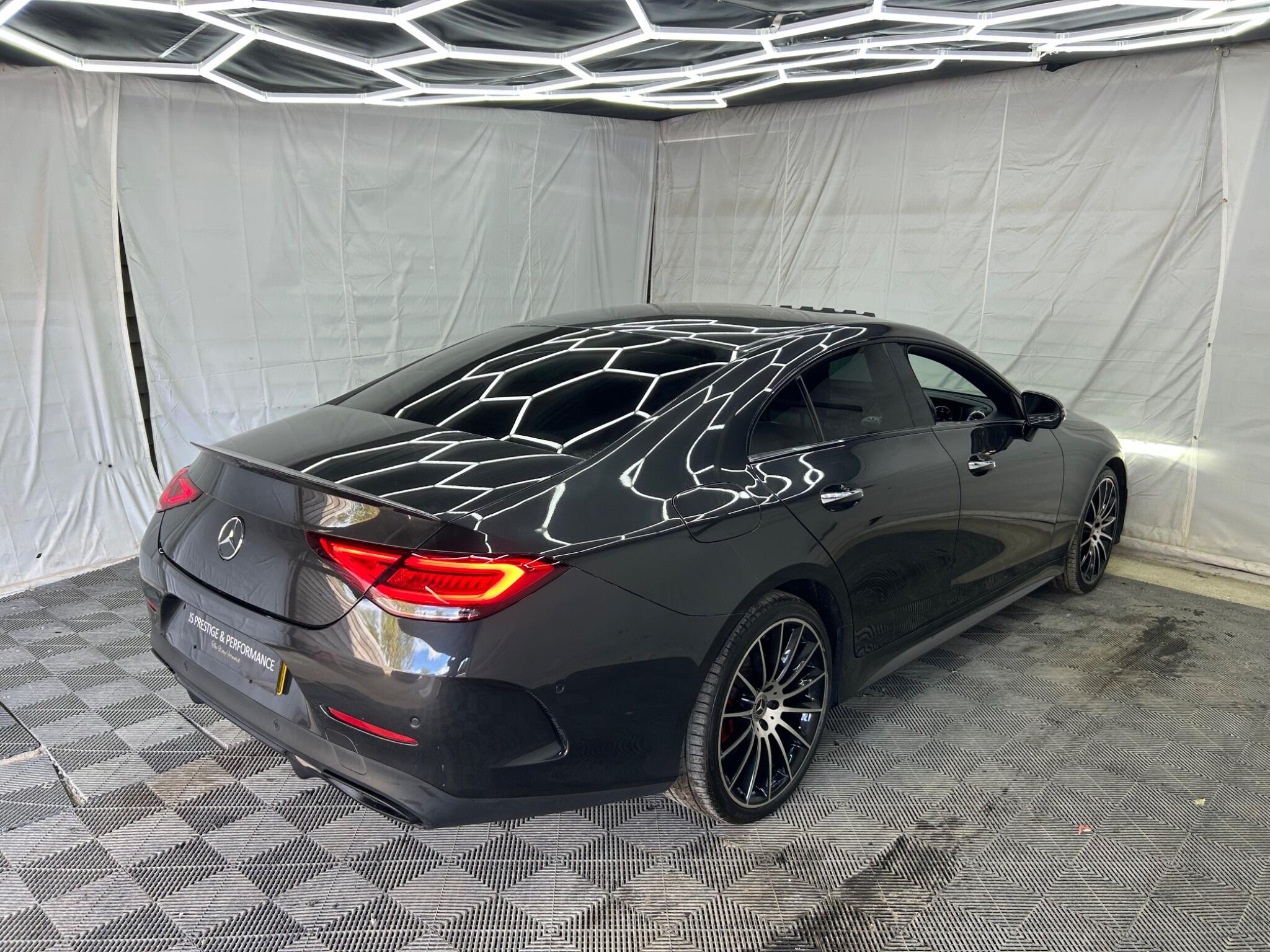 Mercedes-Benz CLS view 9