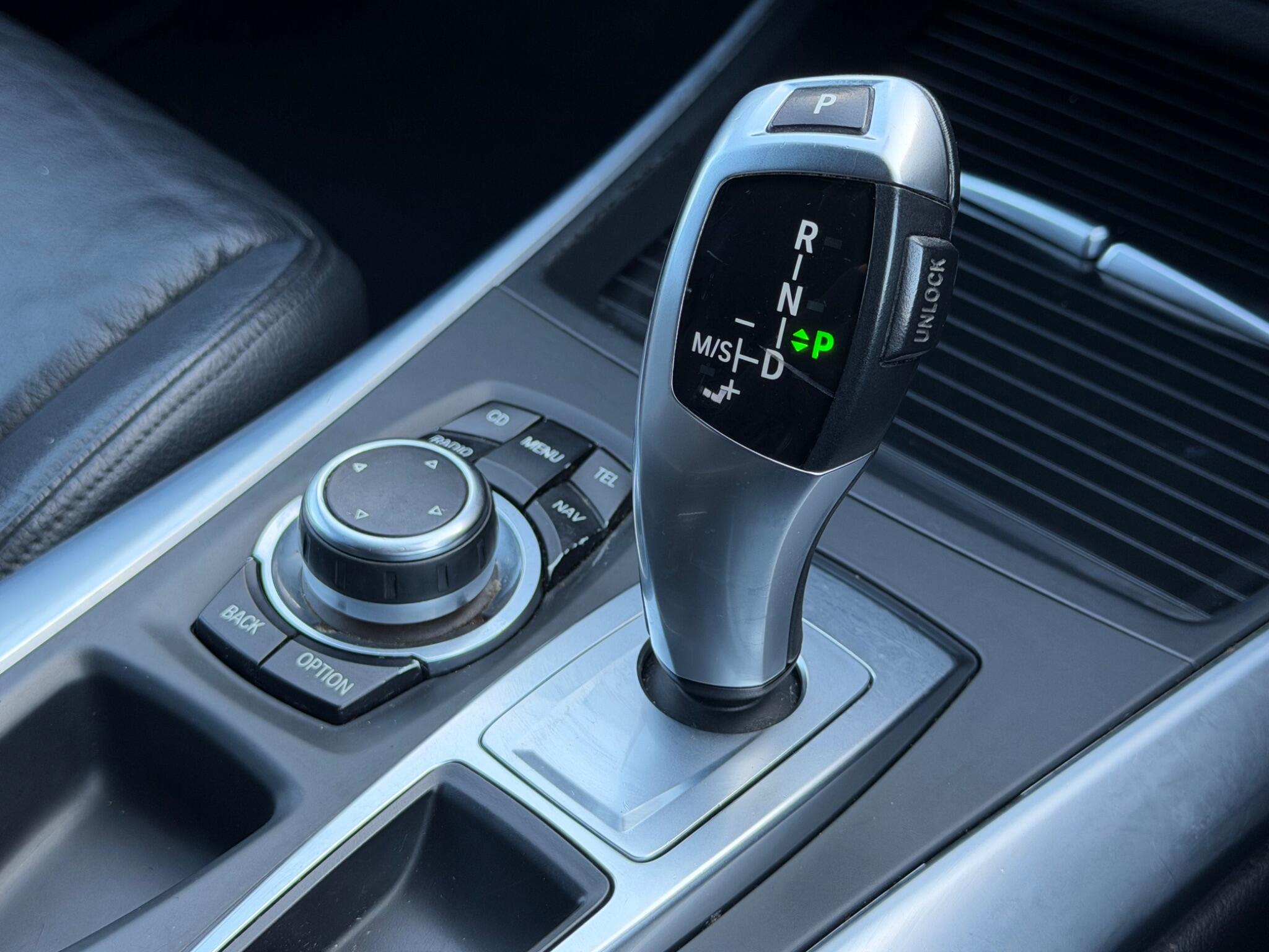 BMW X5 view 38
