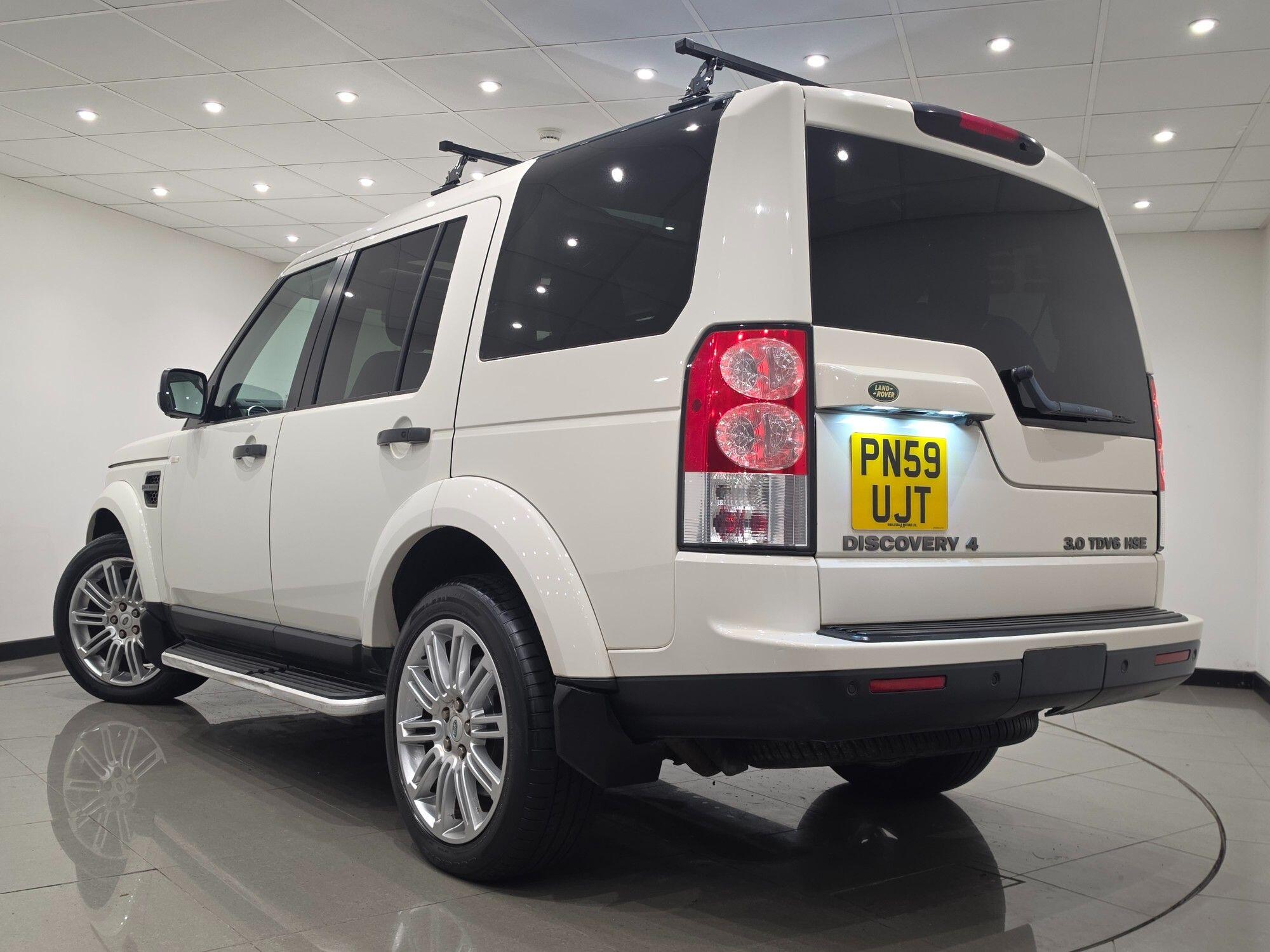 Land Rover Discovery view 17