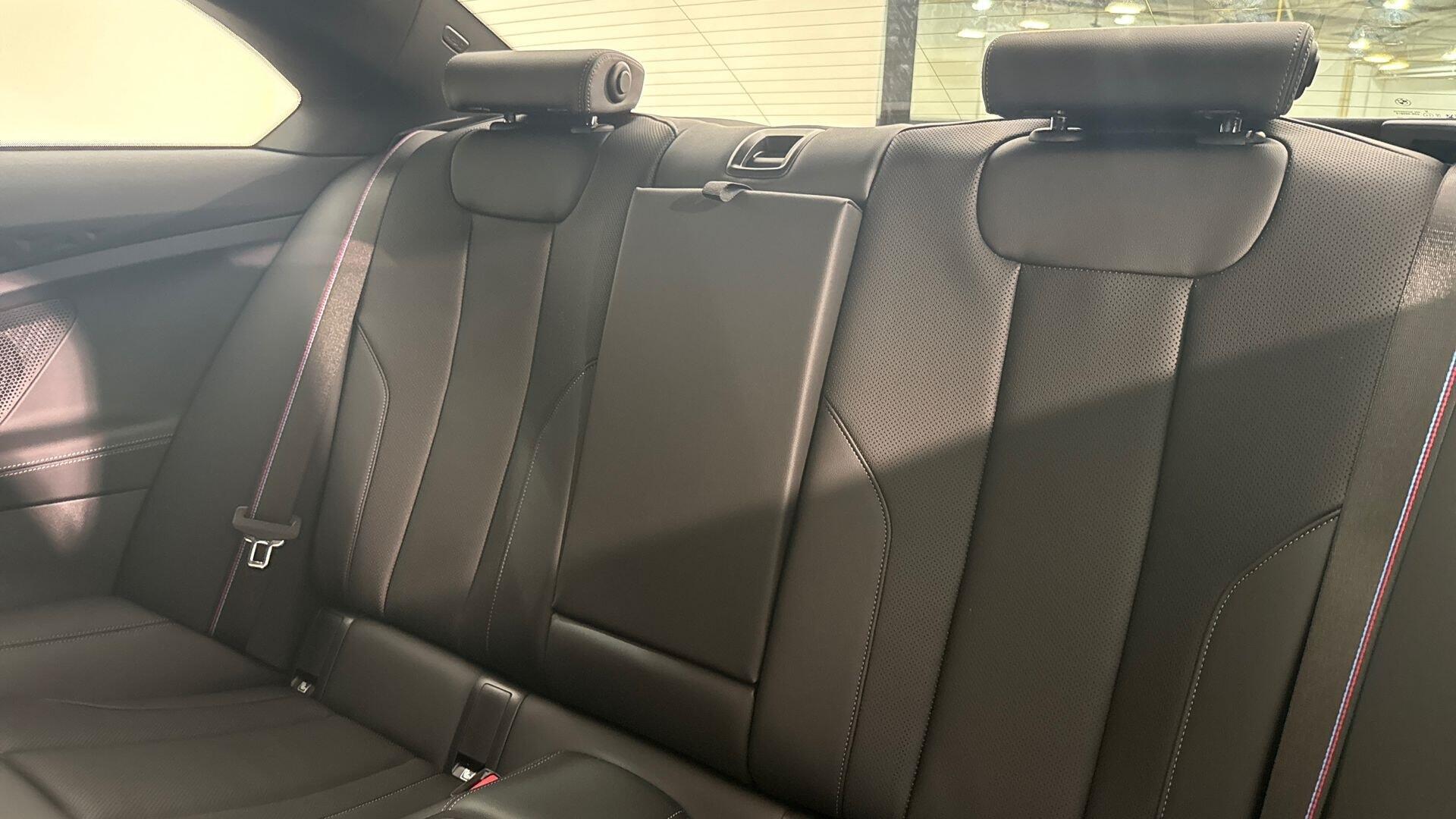 BMW 2 Series view 12
