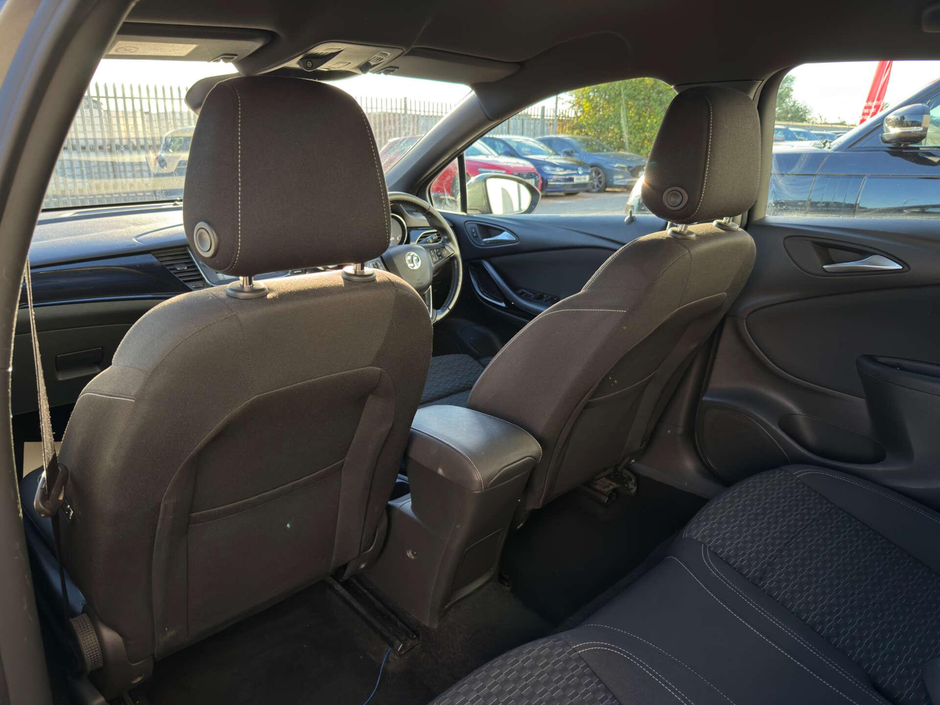 Vauxhall Astra view 27