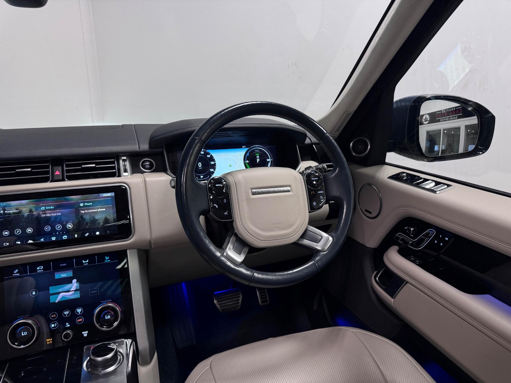 Land Rover Range Rover view 37