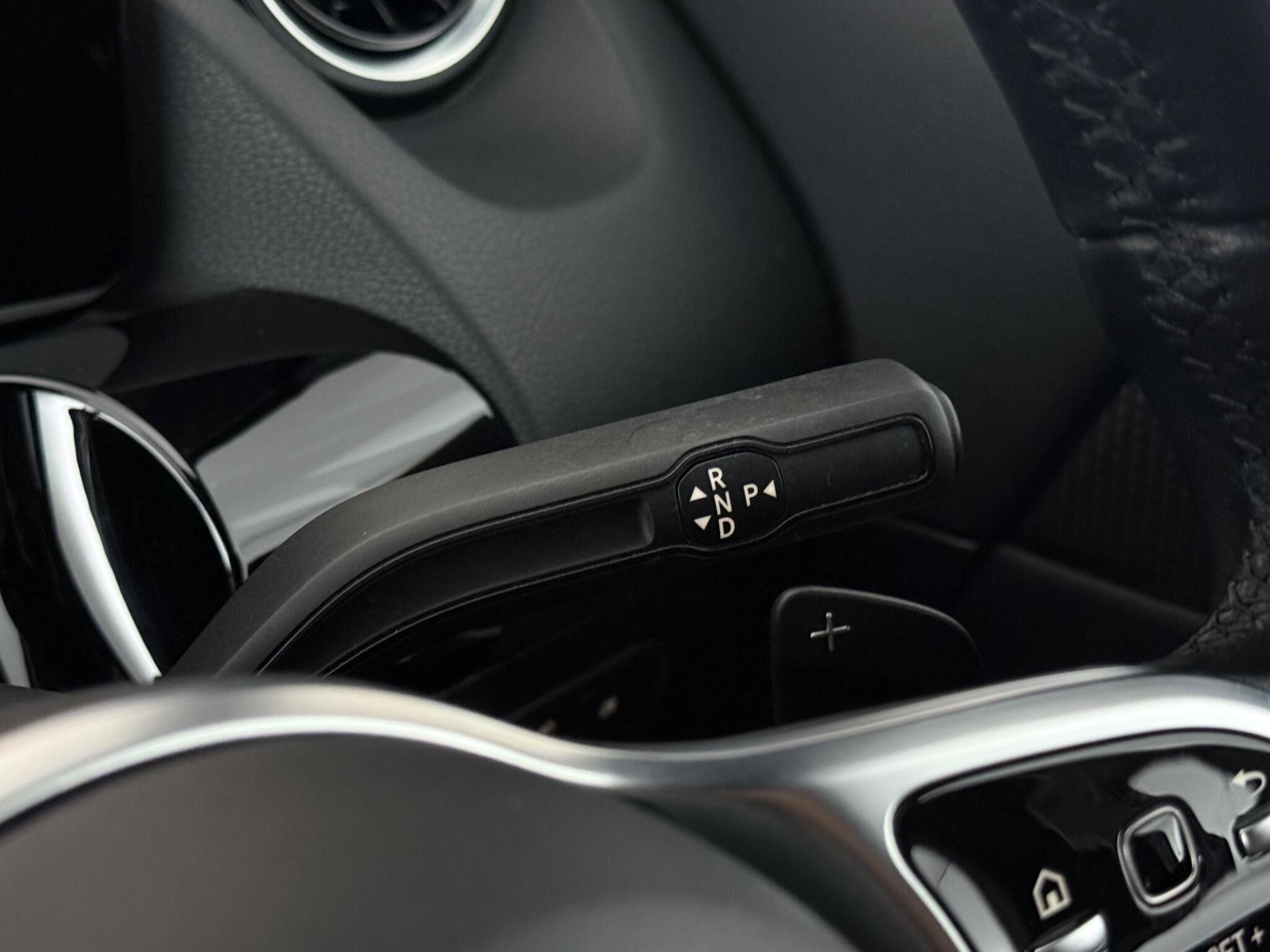 Mercedes-Benz Gla view 19