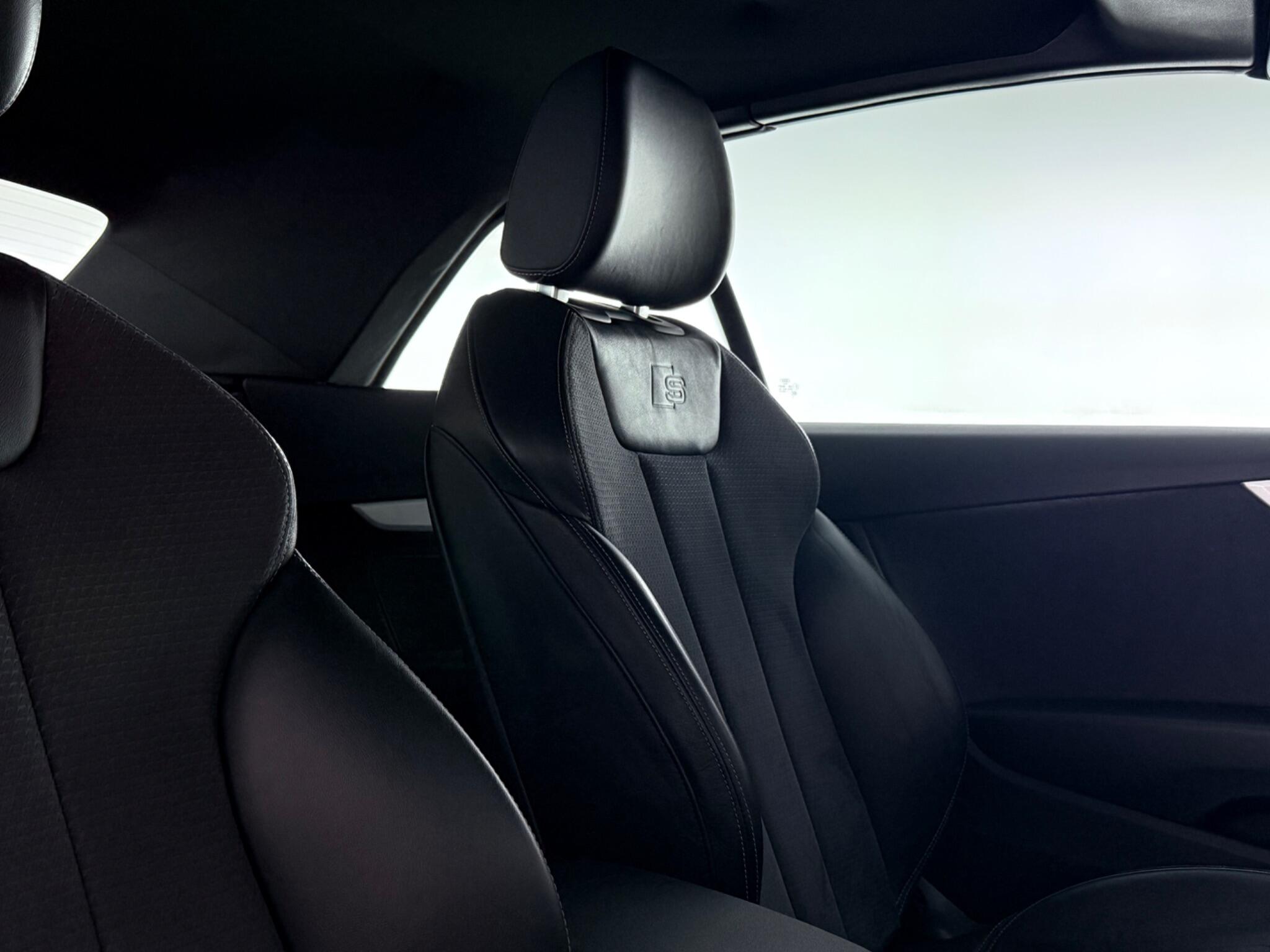 Audi A5 view 32