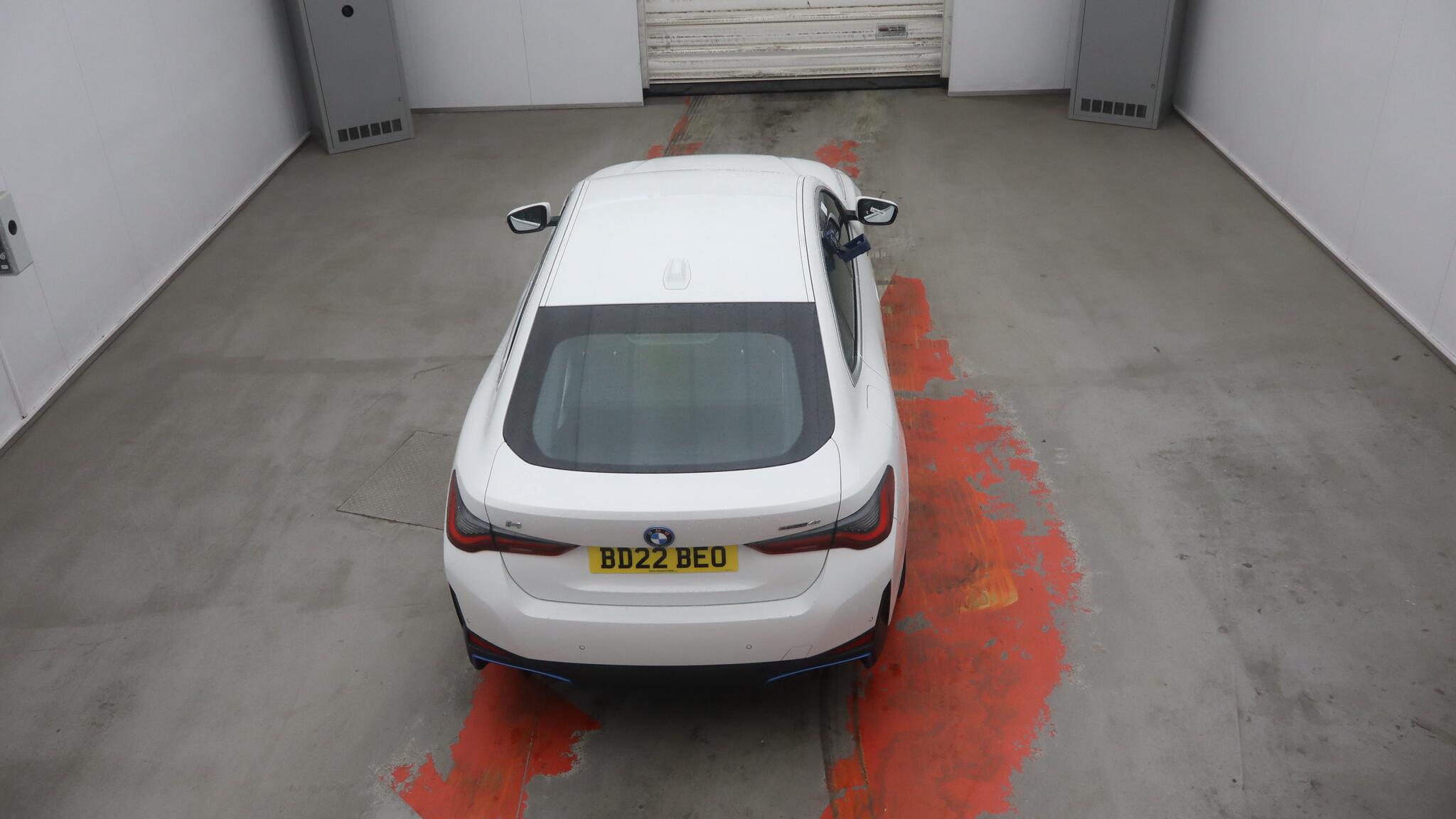 BMW I4 view 8