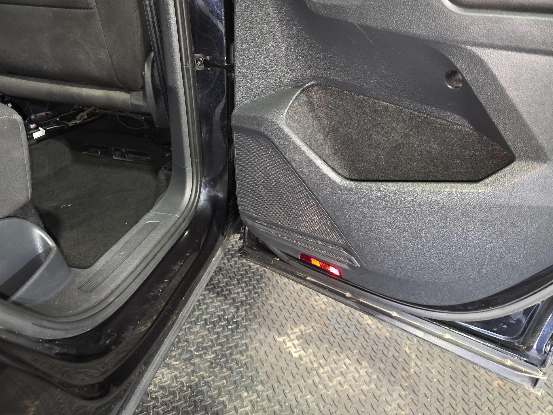 Volkswagen Tiguan view 51