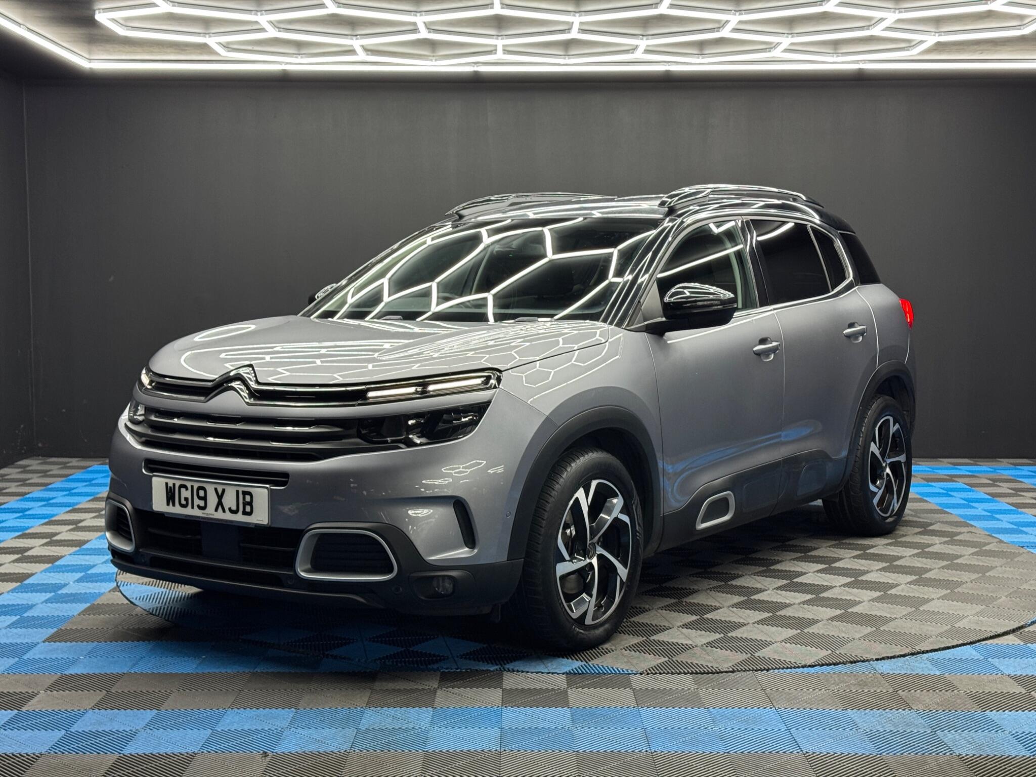 Citroen C5 Aircross view 3