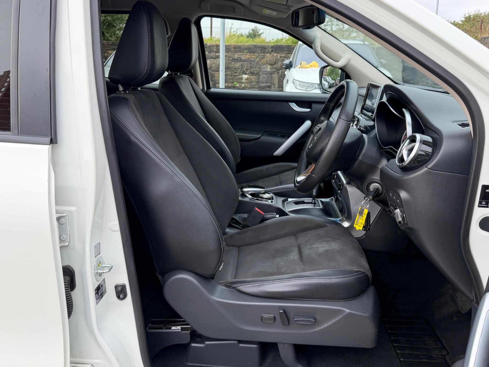 Mercedes-Benz X-Class view 14