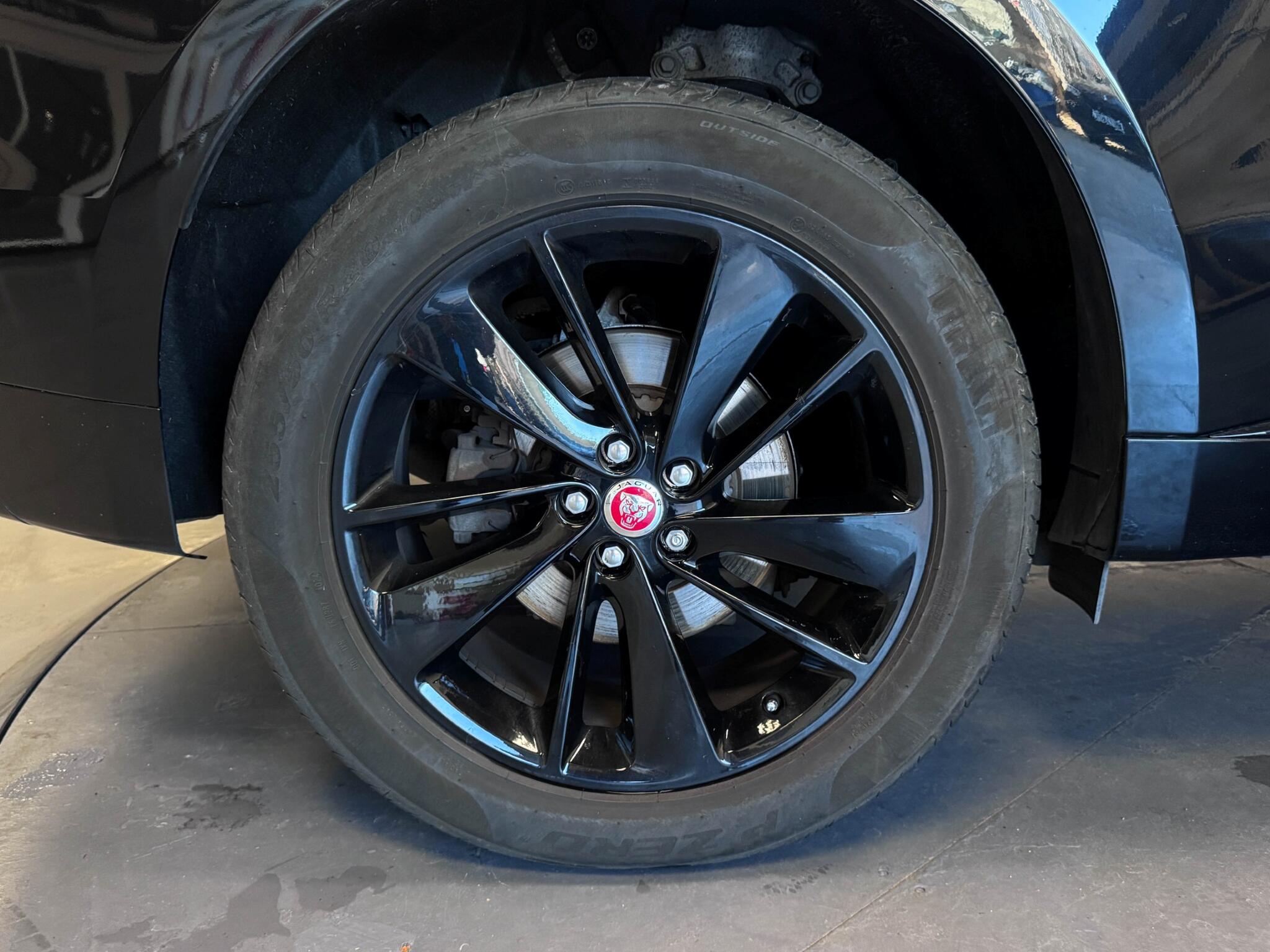 Jaguar F-Pace view 64