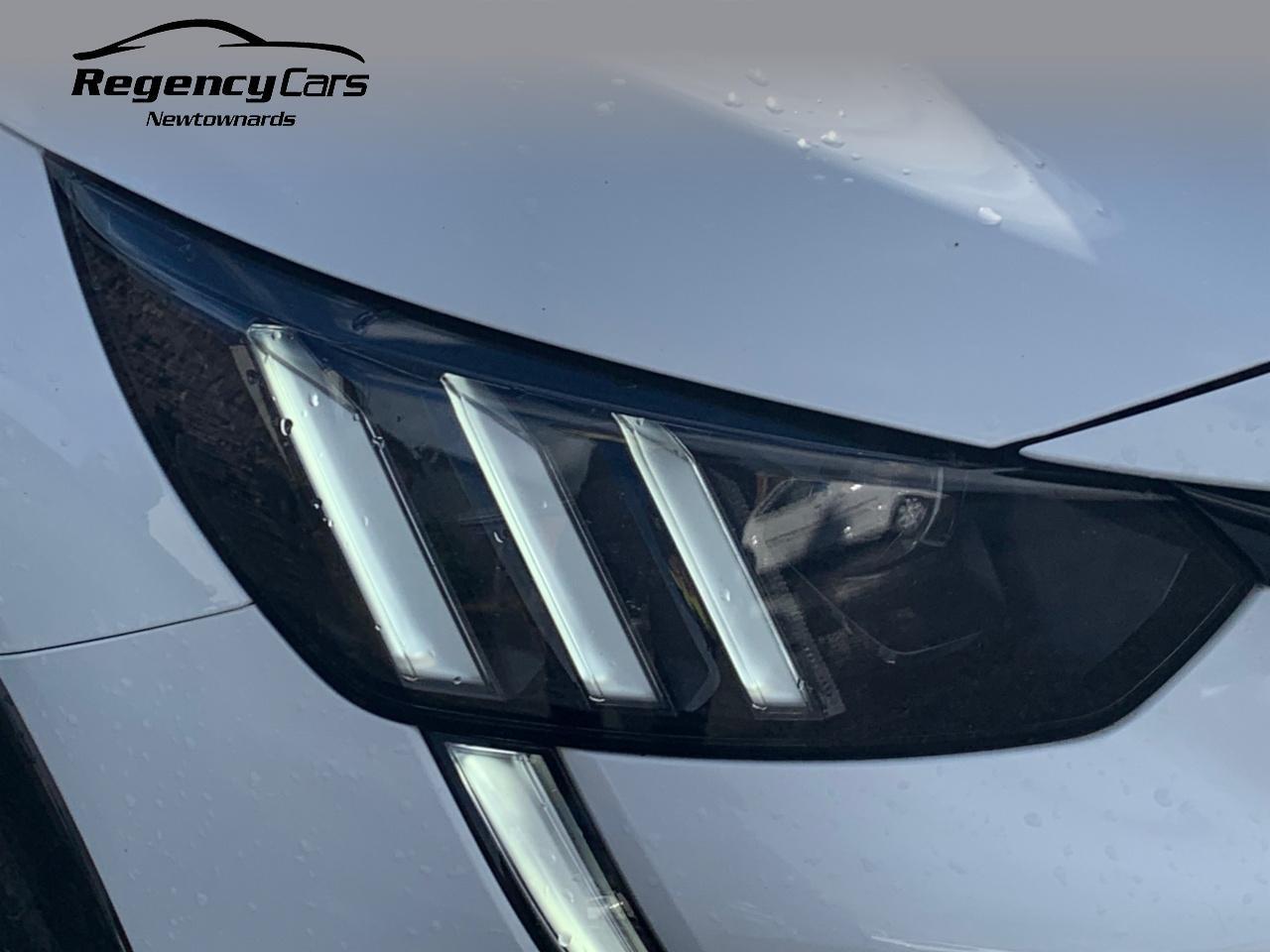 Peugeot 208 view 24