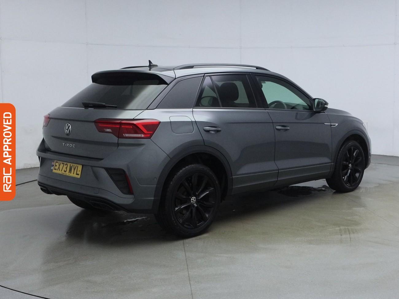 Volkswagen T-Roc view 32
