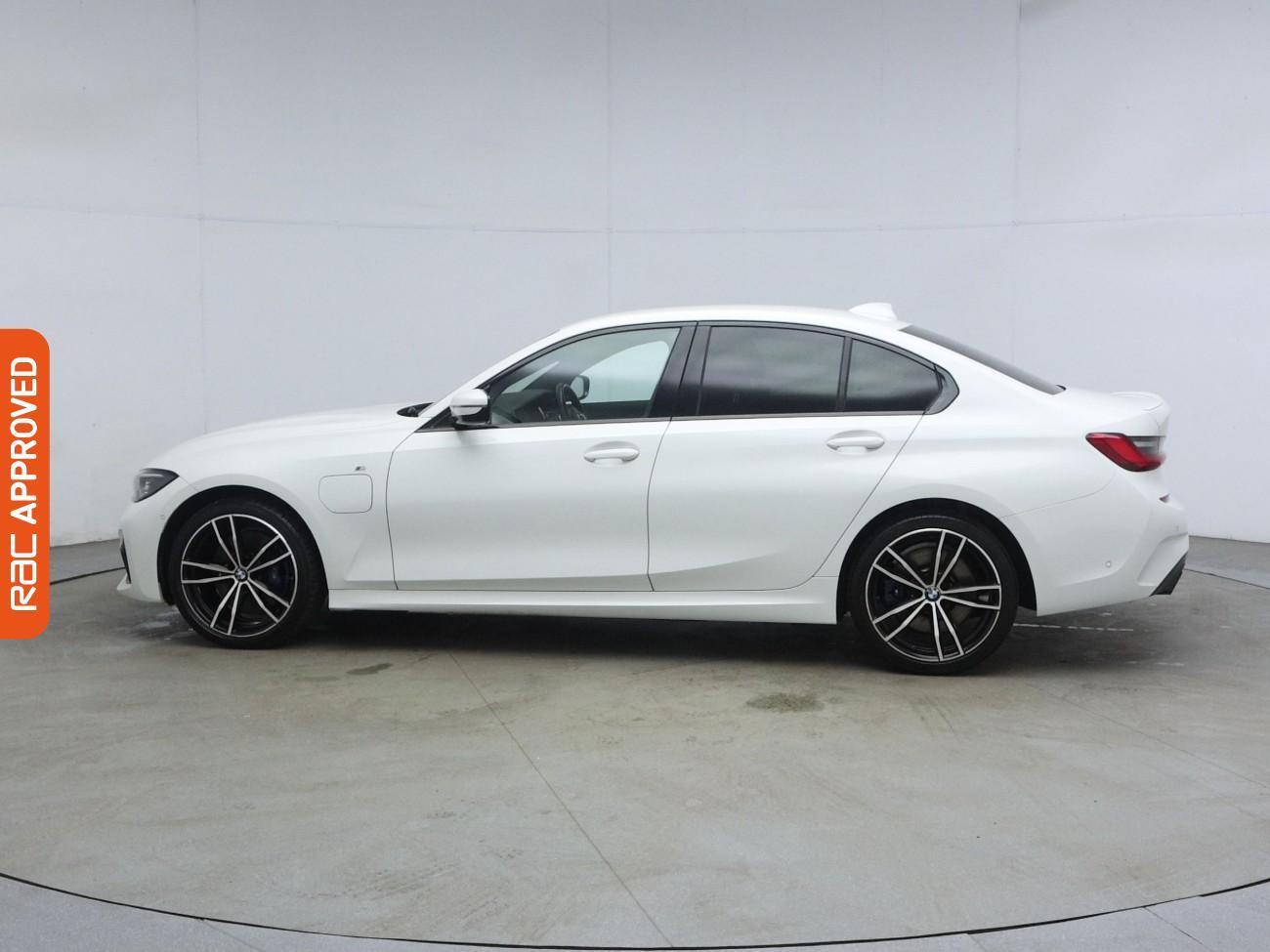 BMW 3 Series view 30