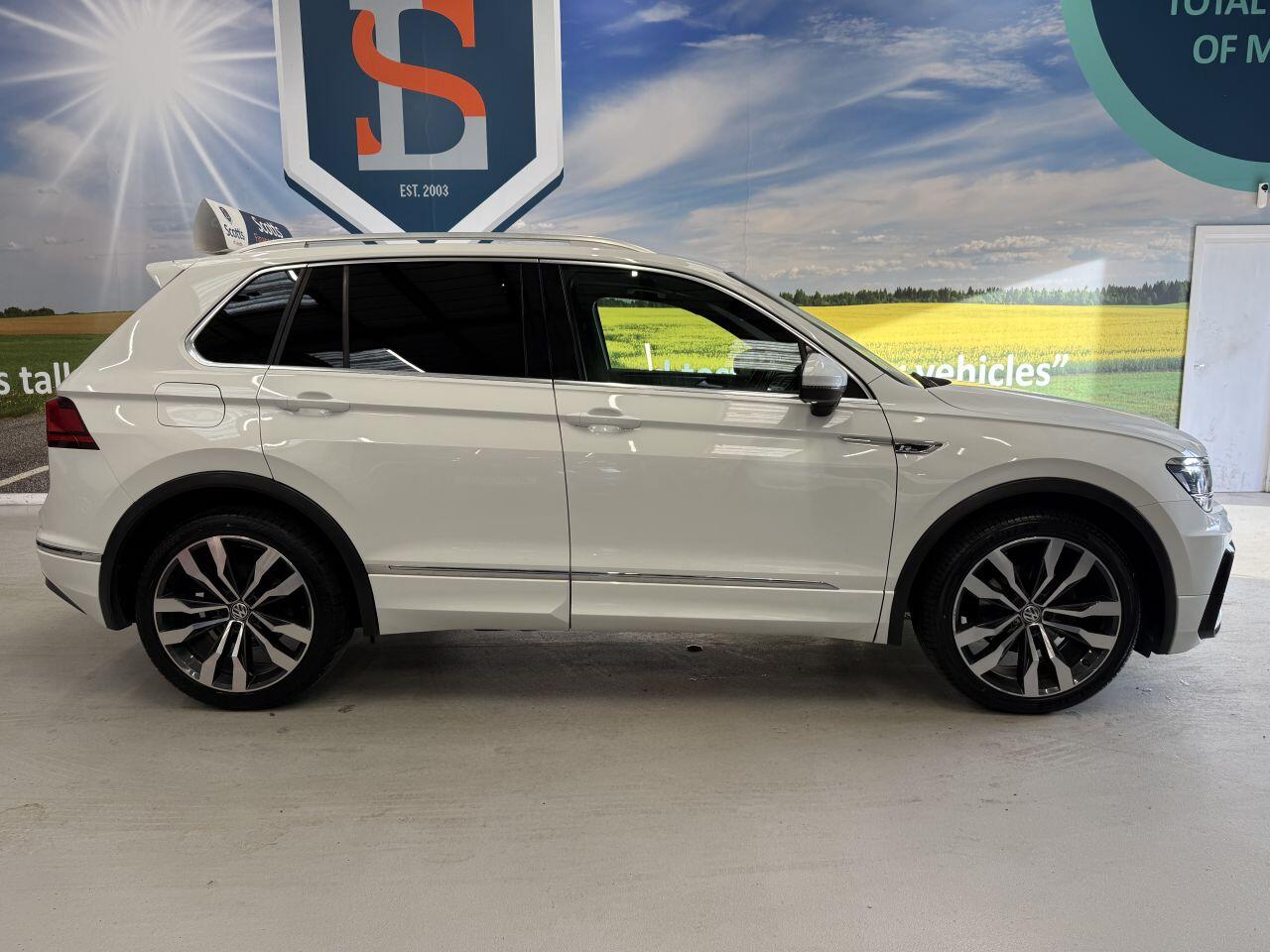 Volkswagen Tiguan view 8