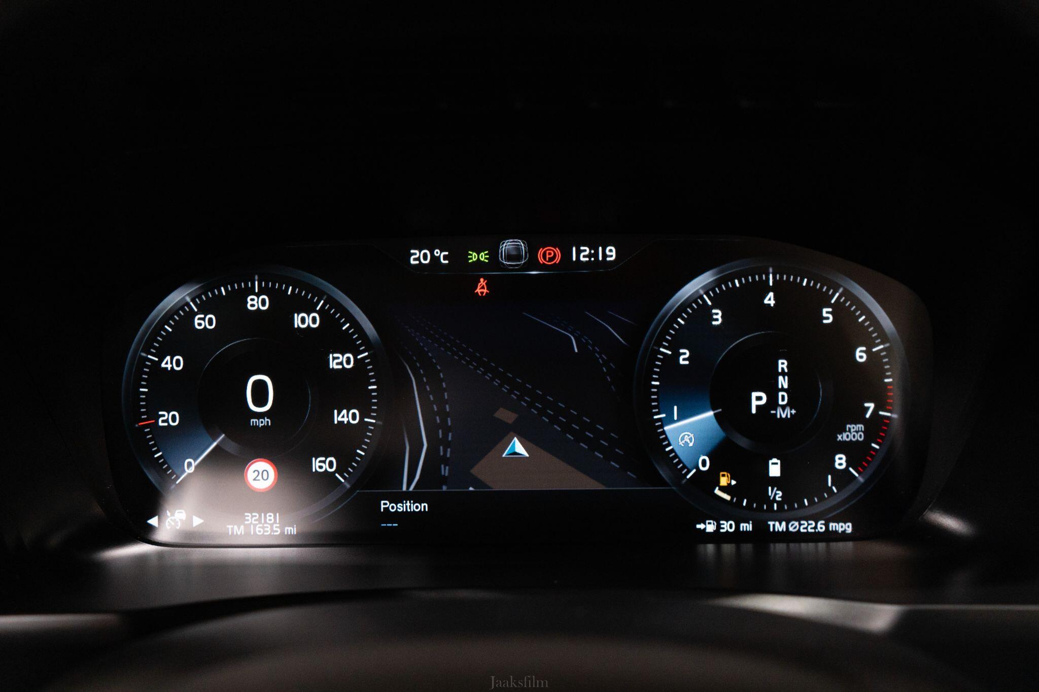 Volvo XC90 view 34