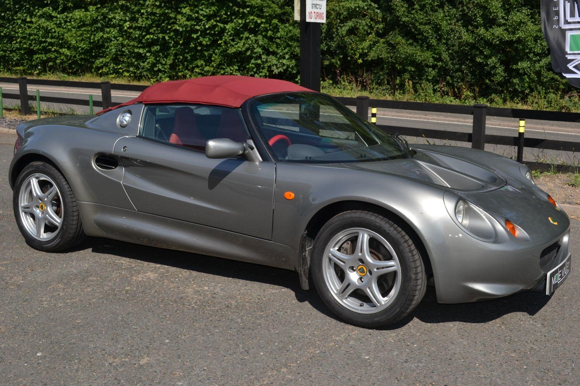 Lotus Elise view 3