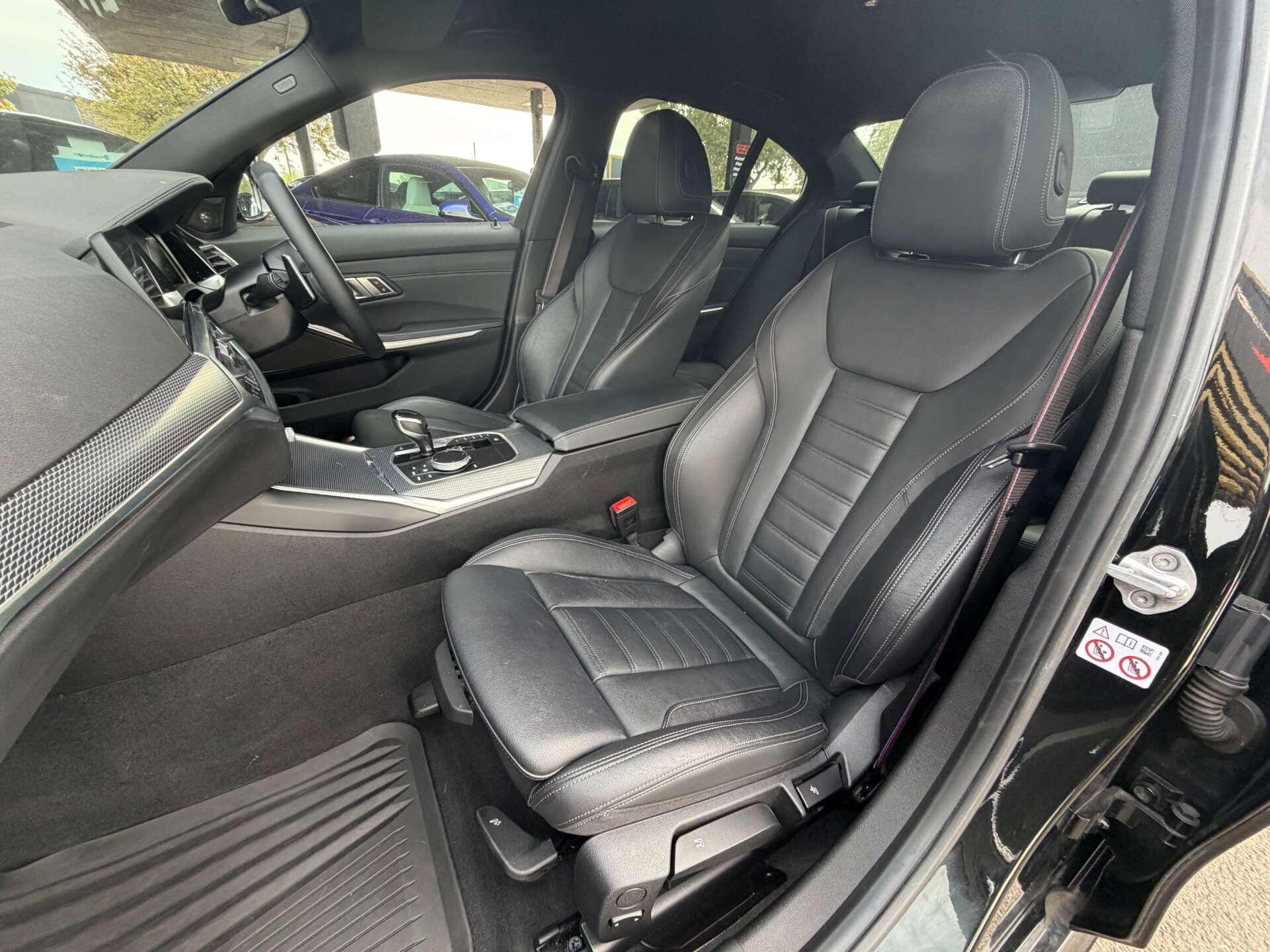 BMW 3 Series view 4