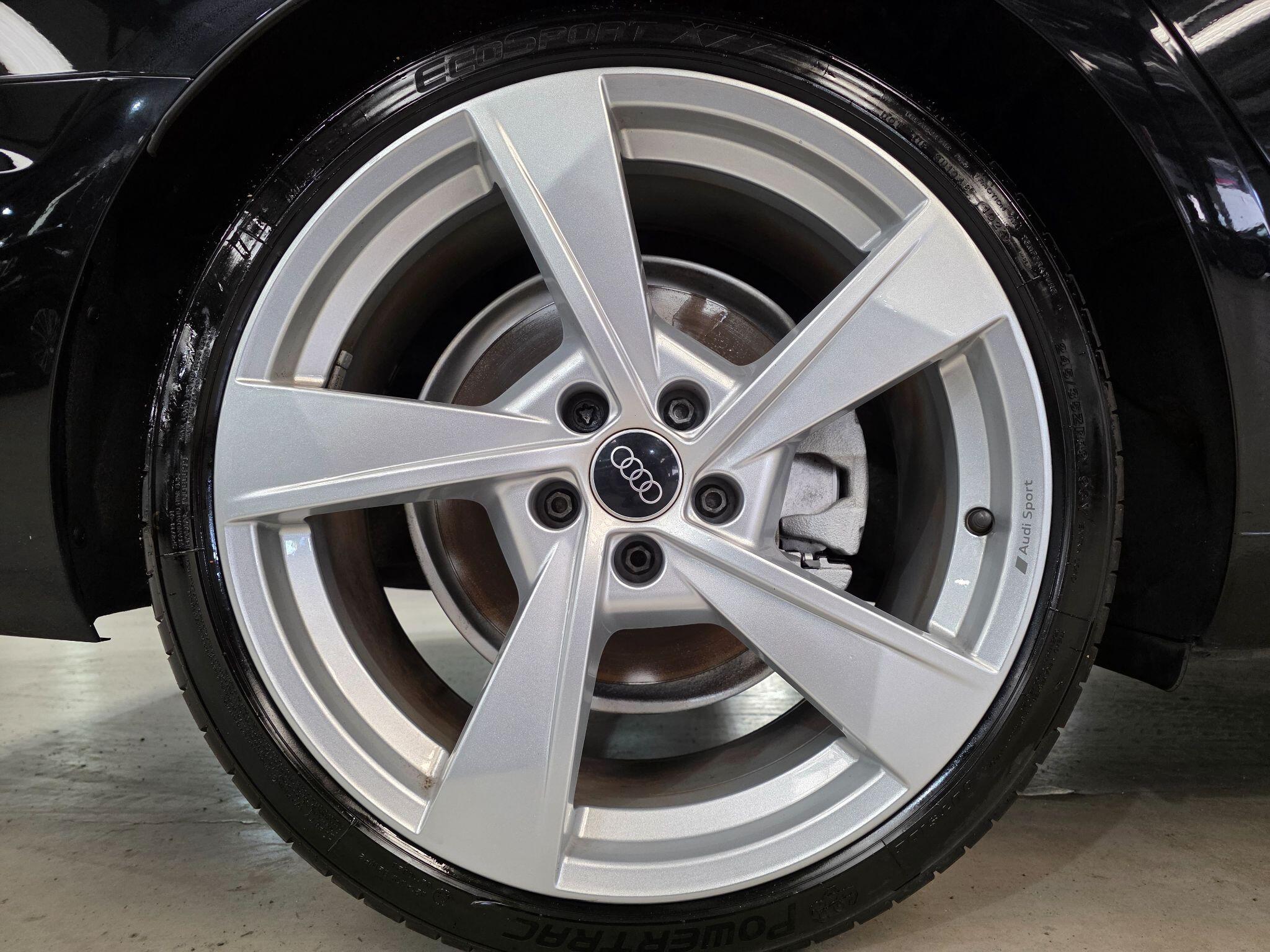 Audi A4 view 33
