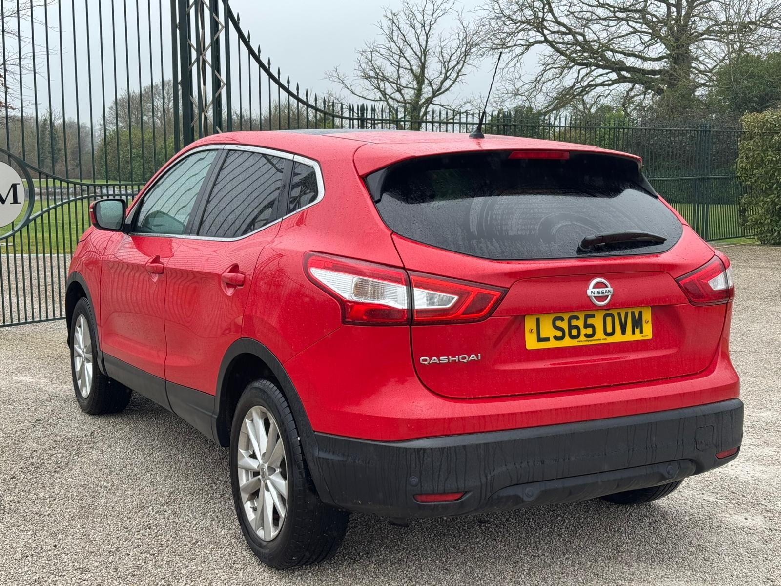 2015 Nissan Qashqai image 2