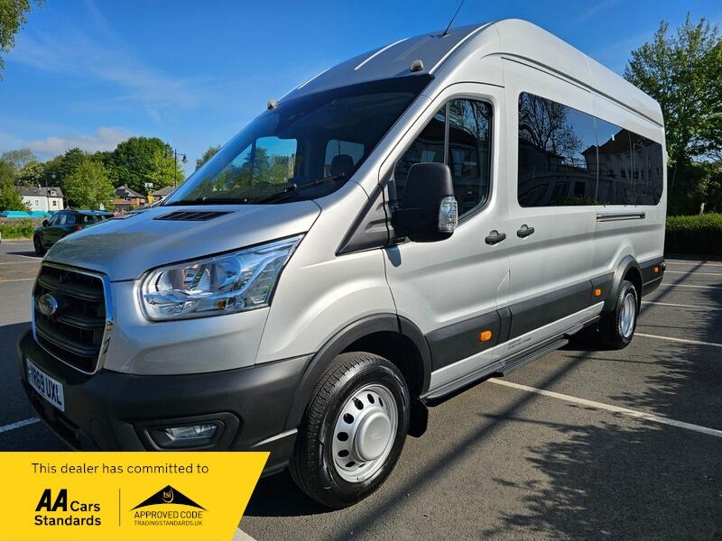 2019 Ford Transit 2.0 460 EcoBlue Trend Minibus Diesel Manual RWD L4 High Roof Euro 6 (s/s) (17 Seat, DRW) (170 ps) • 6,533 miles image 1