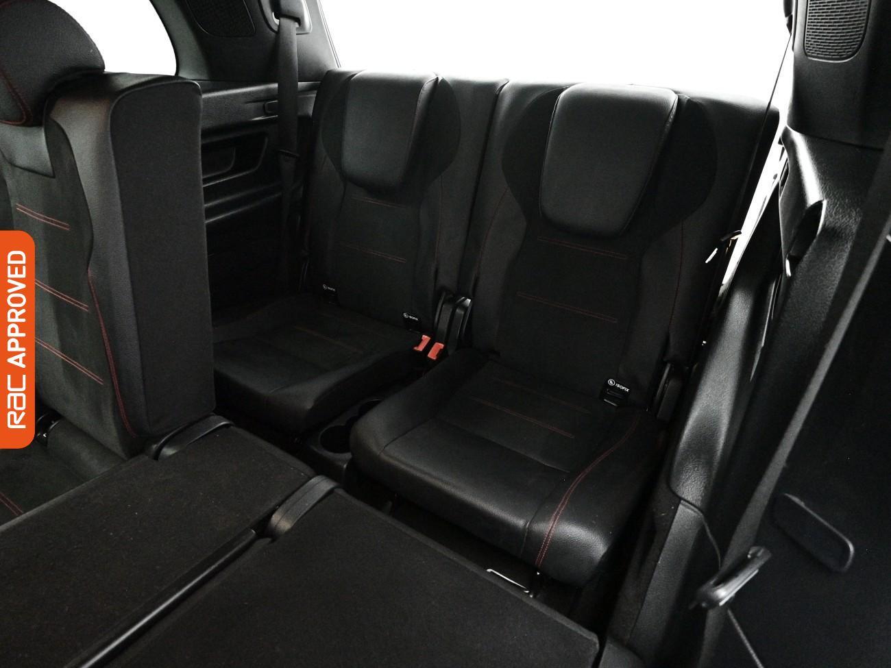 Mercedes-Benz GLB view 25