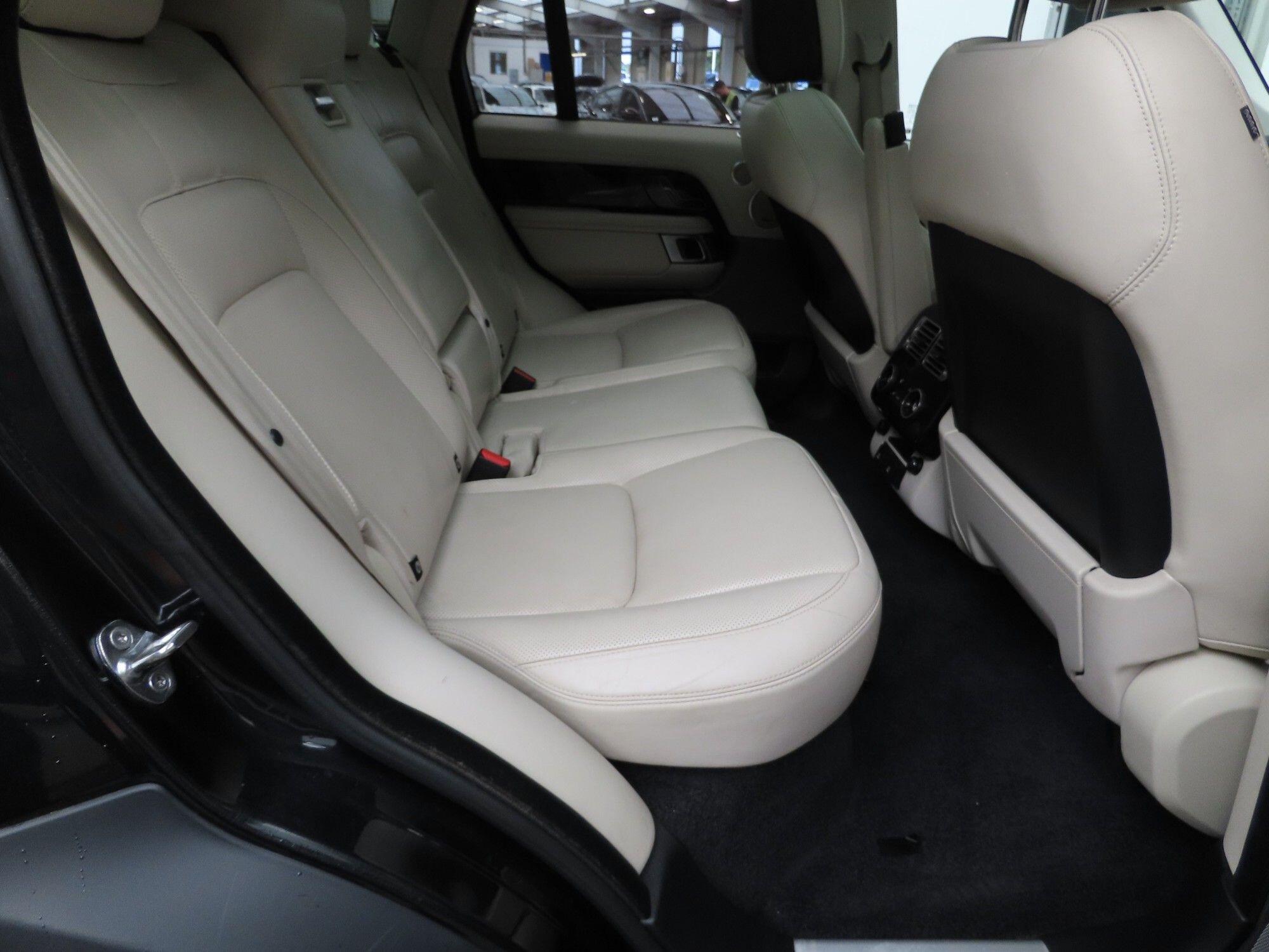 Land Rover Range Rover view 4