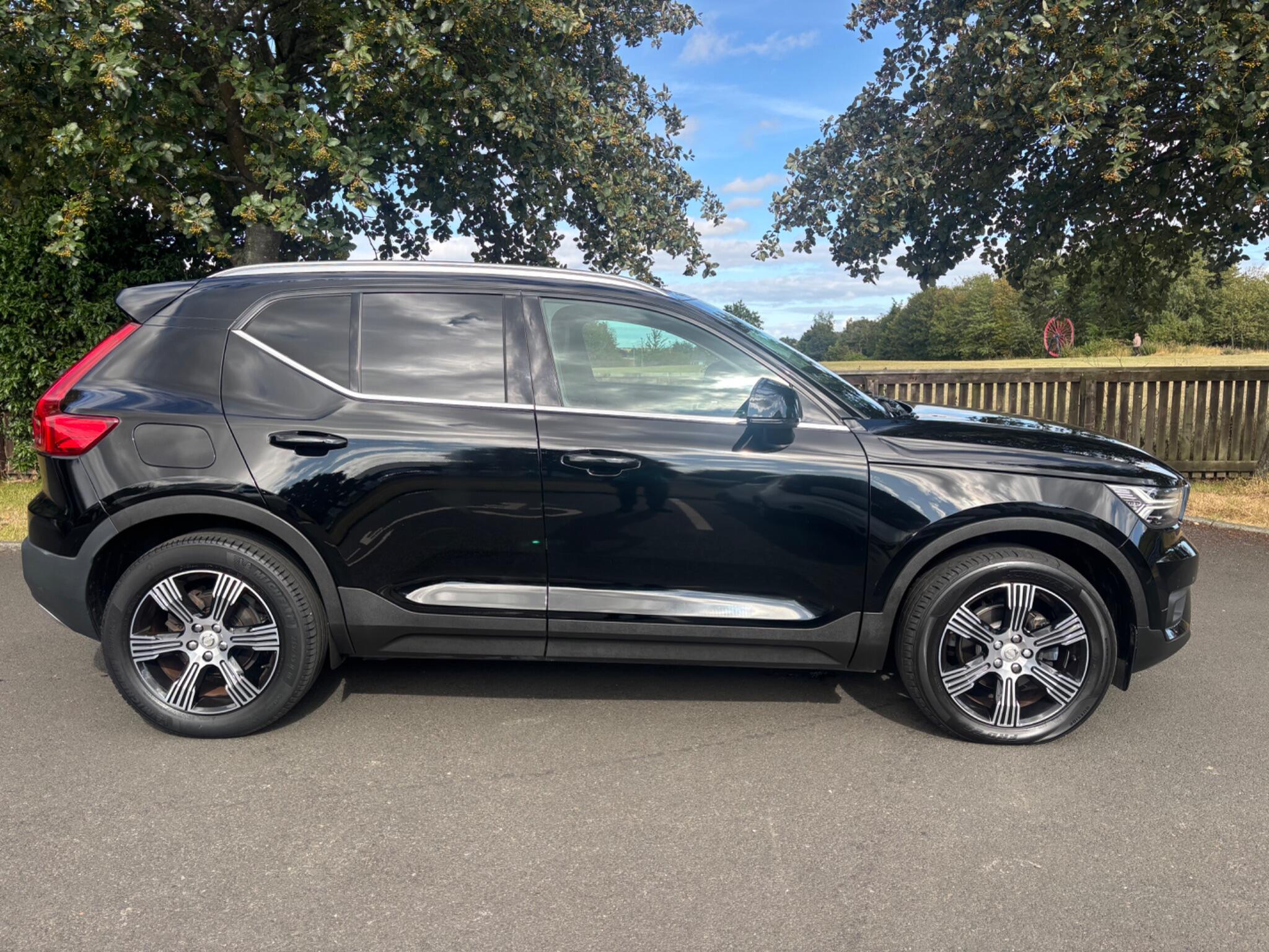 Volvo XC40 view 4