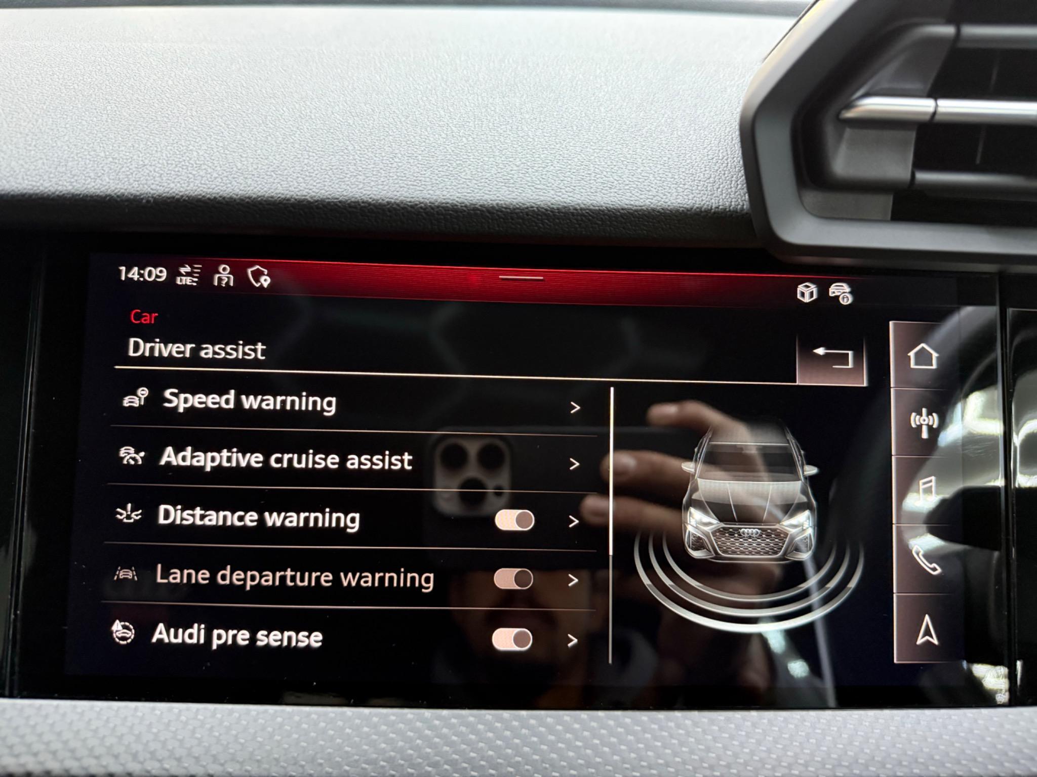 Audi RS3 view 30