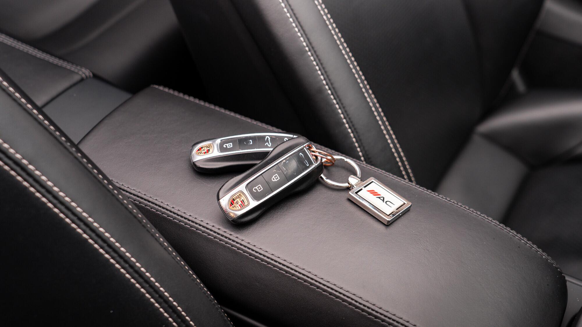 Porsche 911 view 55