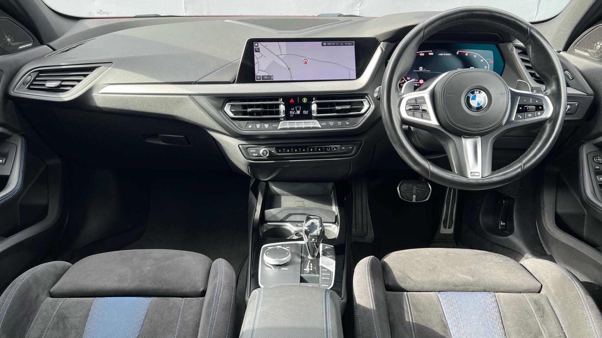 BMW 1 Series view 4
