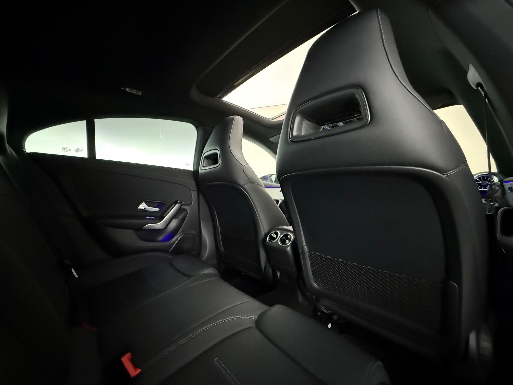 Mercedes-Benz Cla view 36