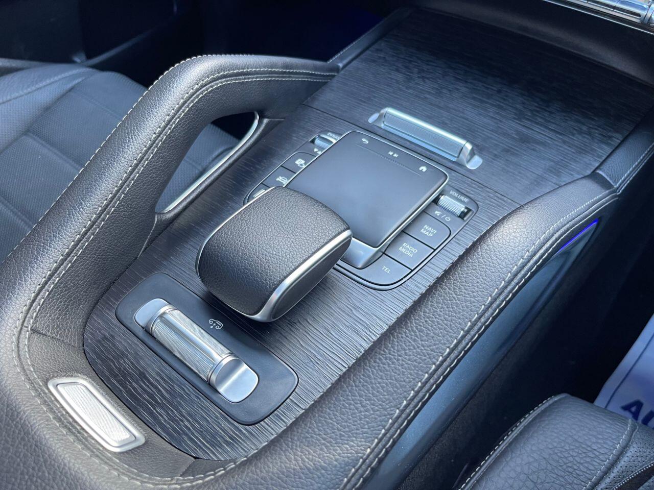 Mercedes-Benz GLE view 24