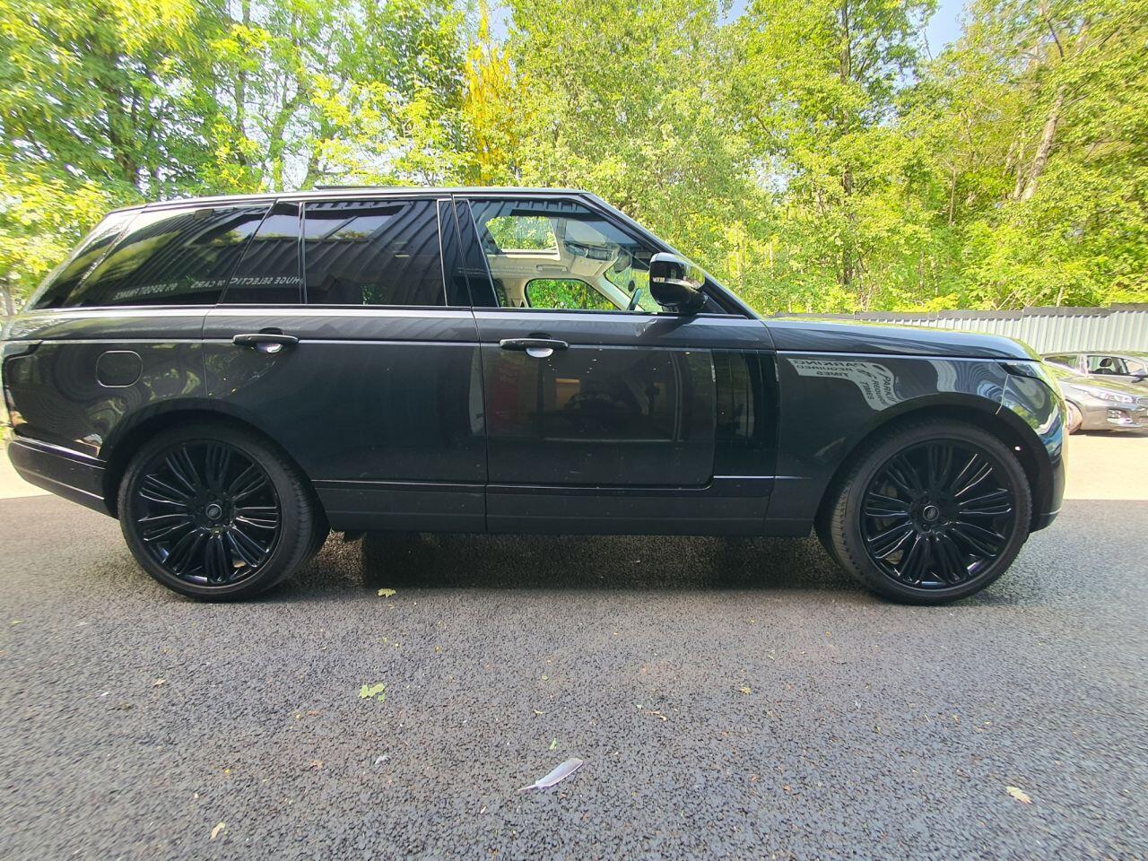 Land Rover Range Rover view 7