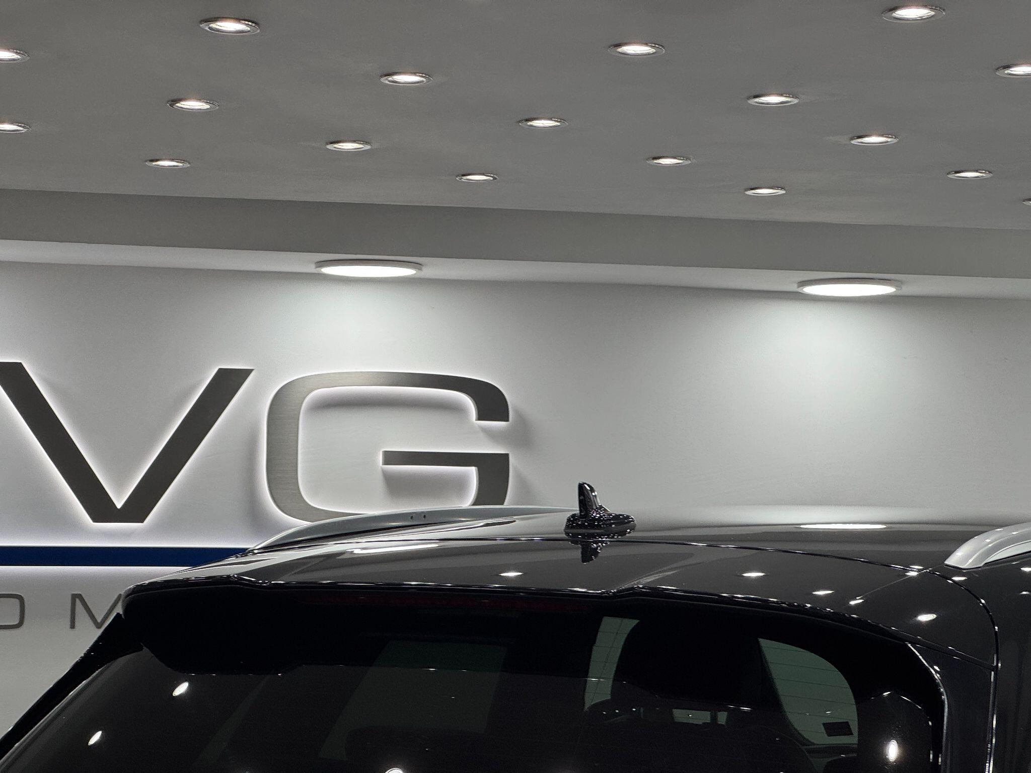 Audi SQ5 view 22